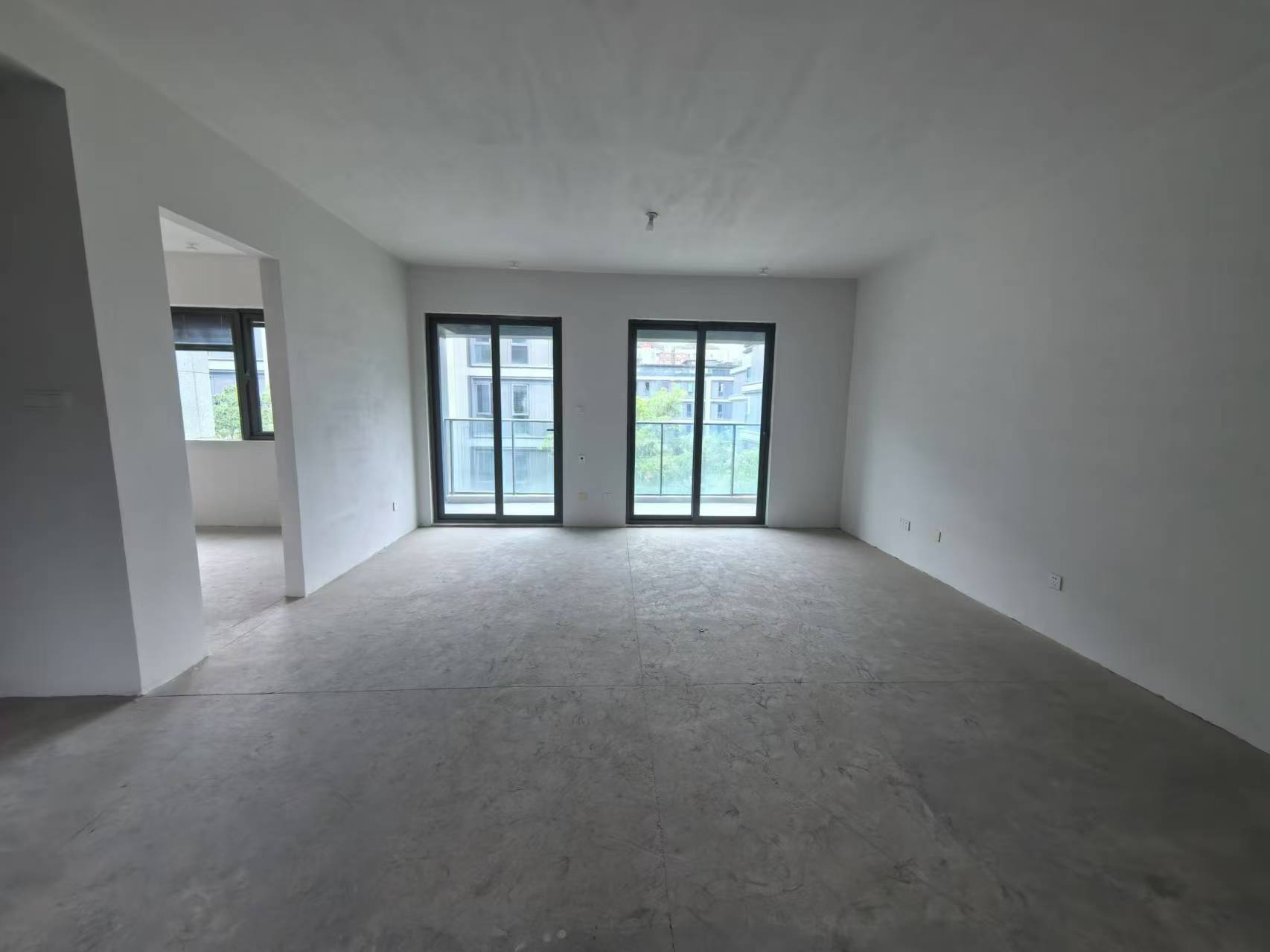 绿城湖境和庐 4室2厅2卫 185m²