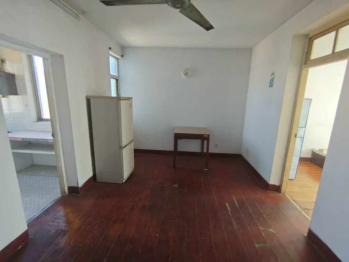 新城东苑 2室1厅1卫 60m²
