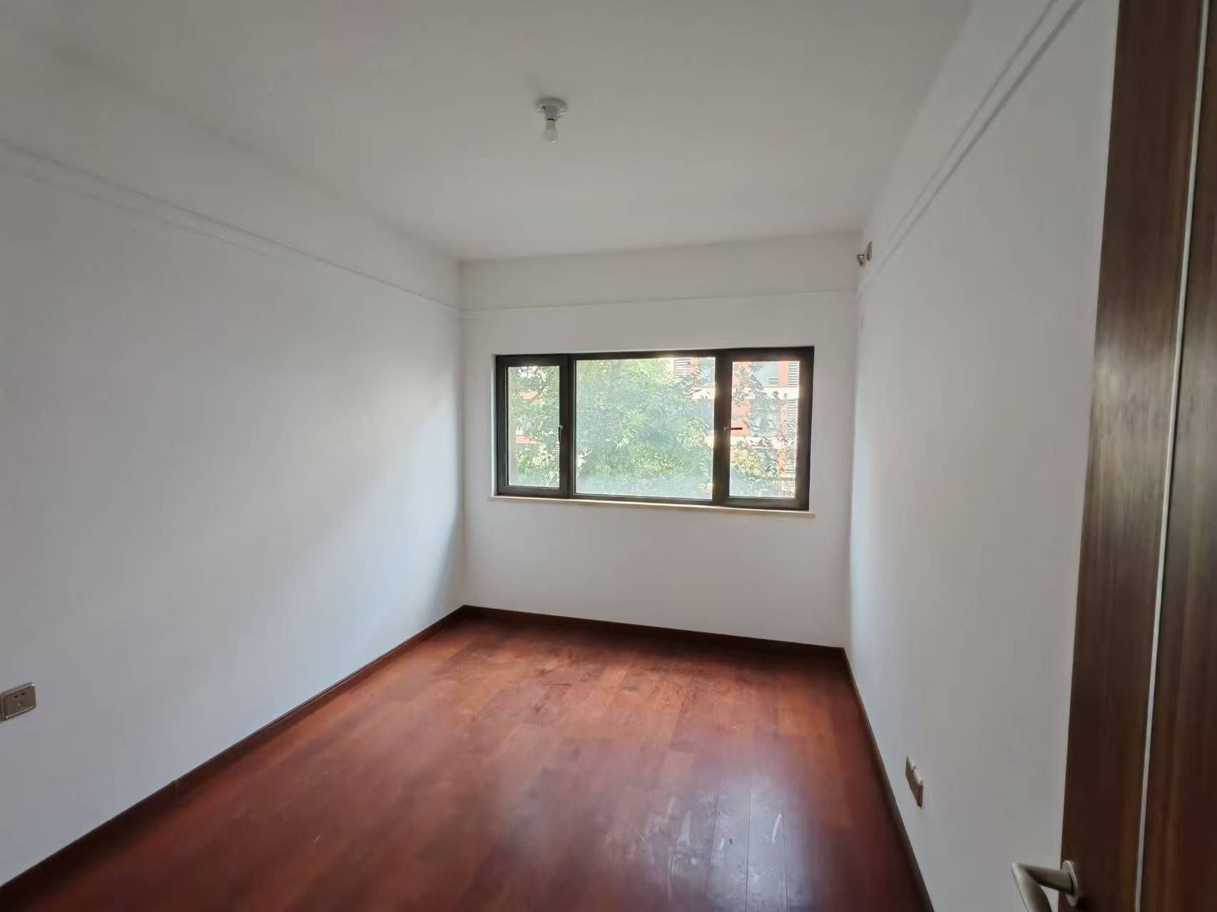 万科白鹭郡 3室2厅1卫 123m&sup2;