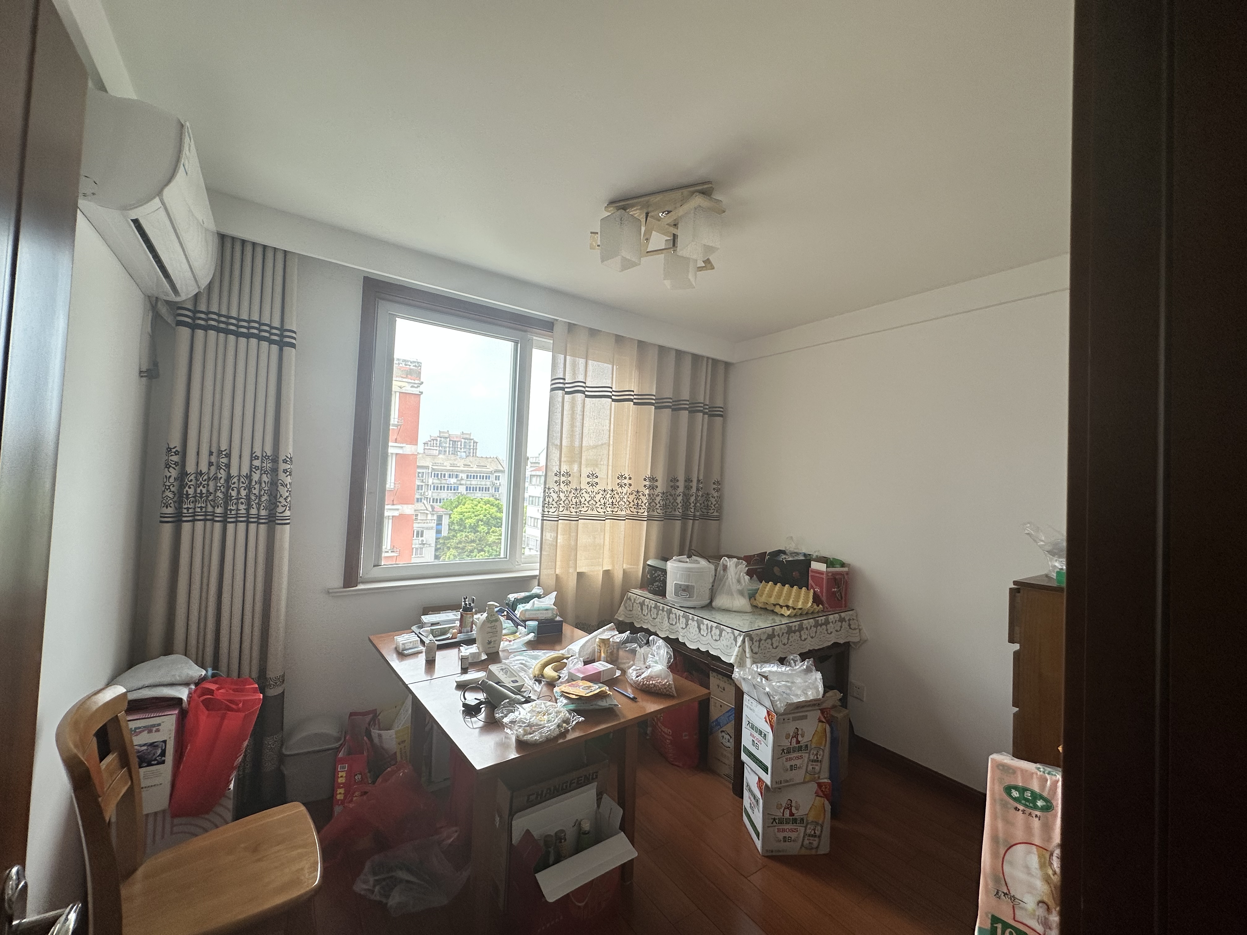 宝隆花园 4室2厅2卫 123.00m&sup2;
