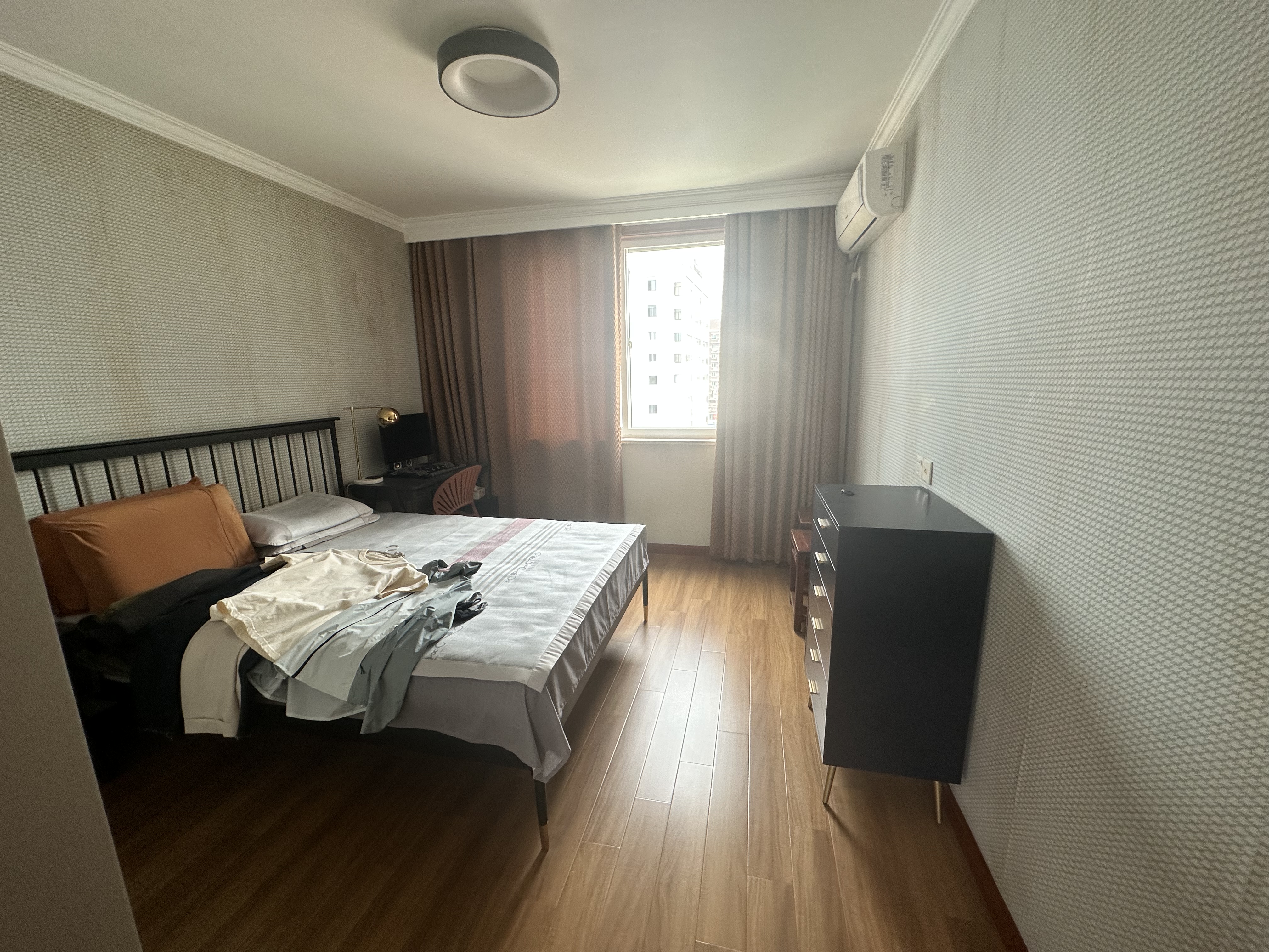 宝隆花园 4室2厅2卫 123.00m&sup2;