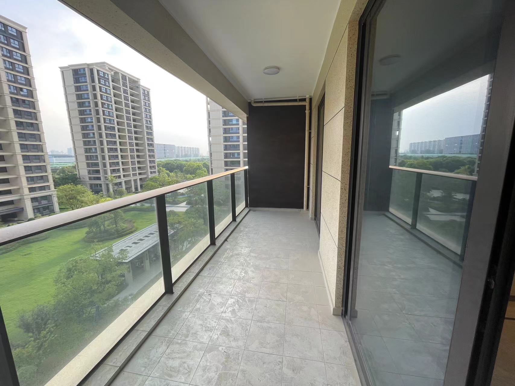 绿城&middot;诚园 3室2厅2卫 157.22m&sup2;