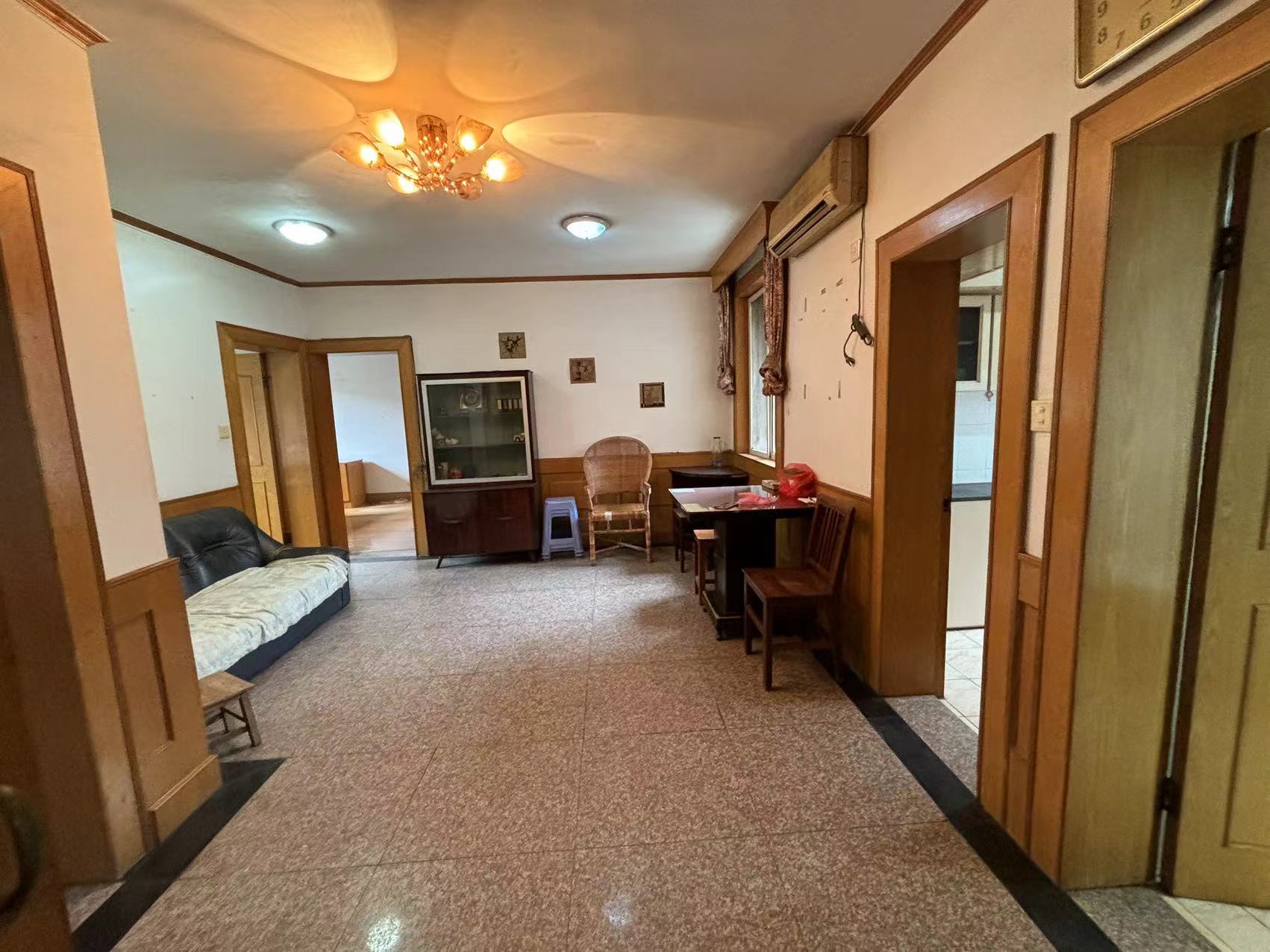 新建路新村(新建花苑) 3室1厅1卫 87.41m²