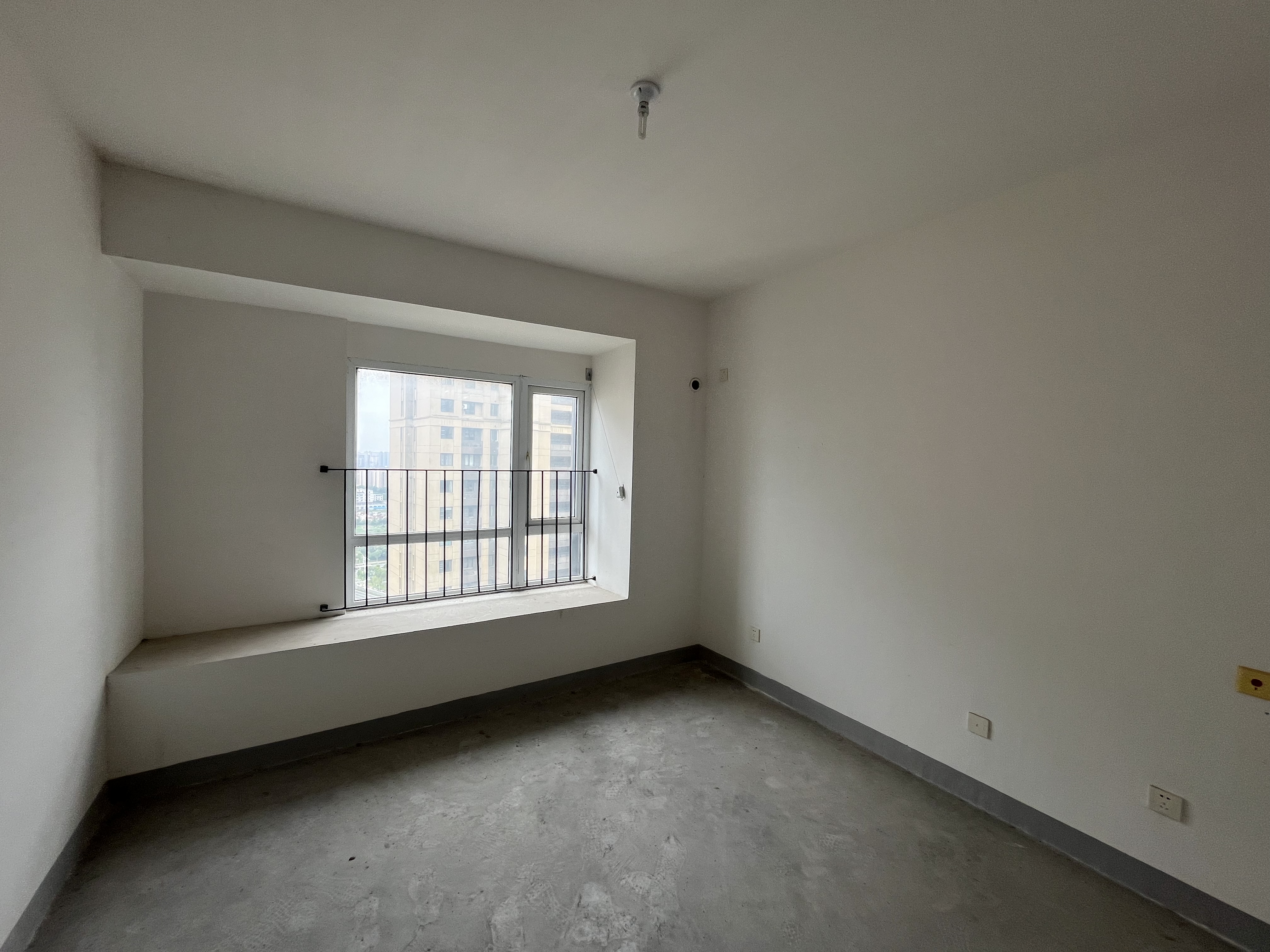 中海碧林湾 3室2厅1卫 95.24m&sup2;