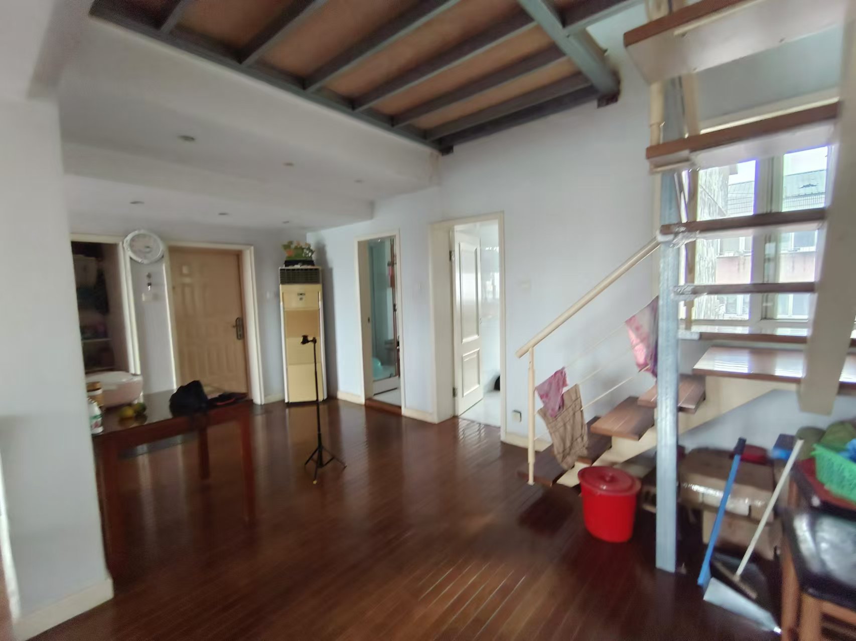 濠东路51号小区 3室2厅2卫 94.86m²