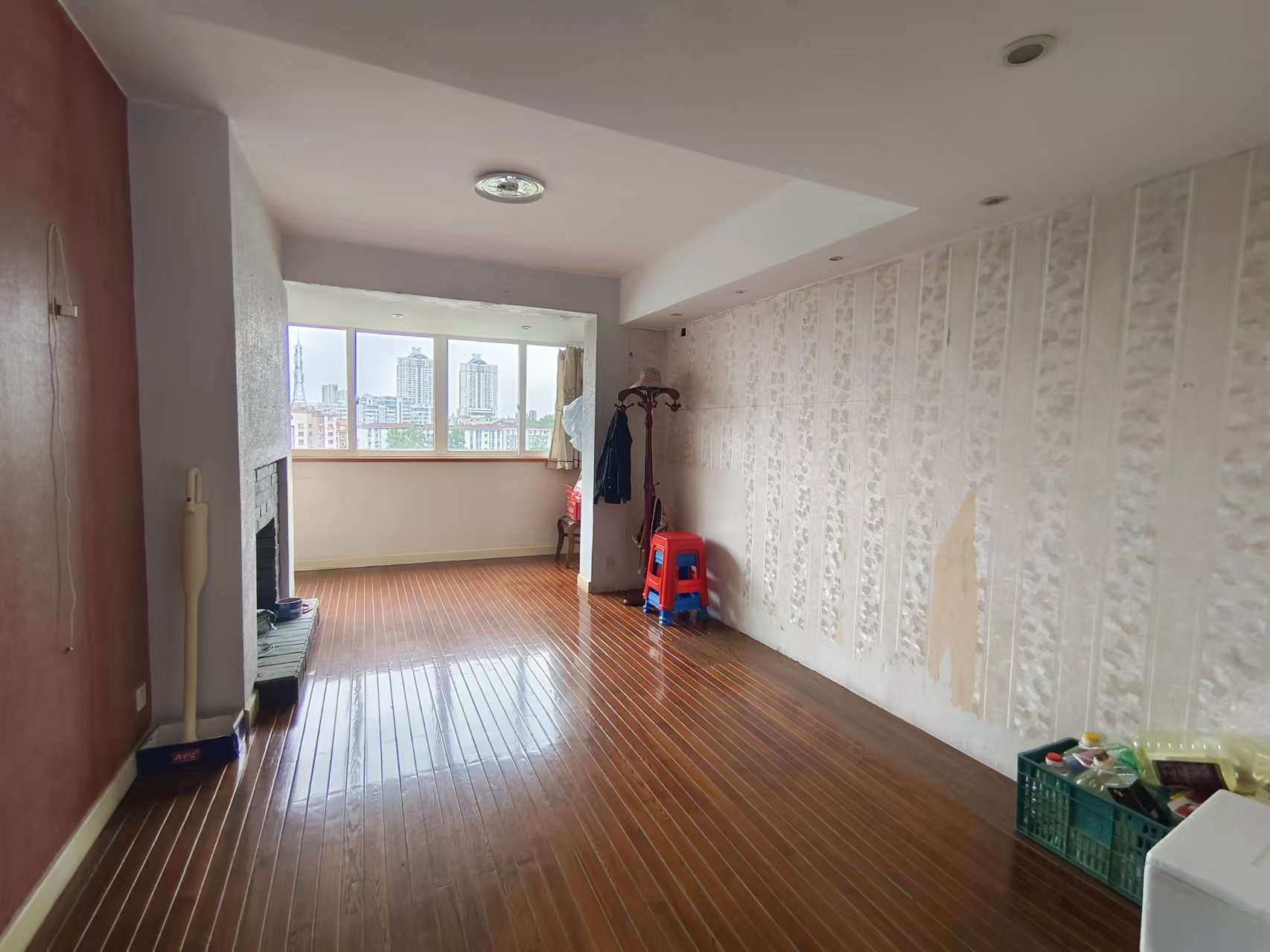 濠东路51号小区 3室2厅2卫 94.86m²