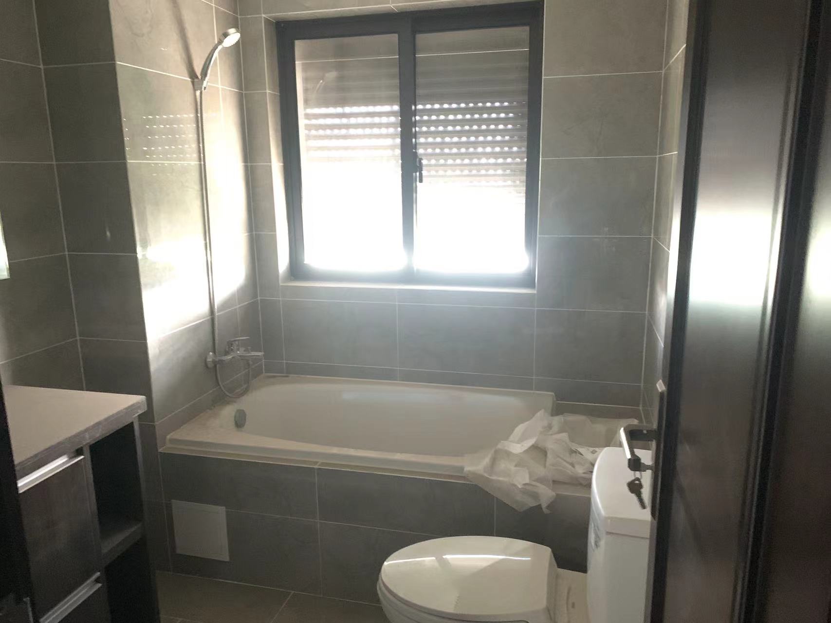 远创樾府 4室2厅2卫 132.00m&sup2;