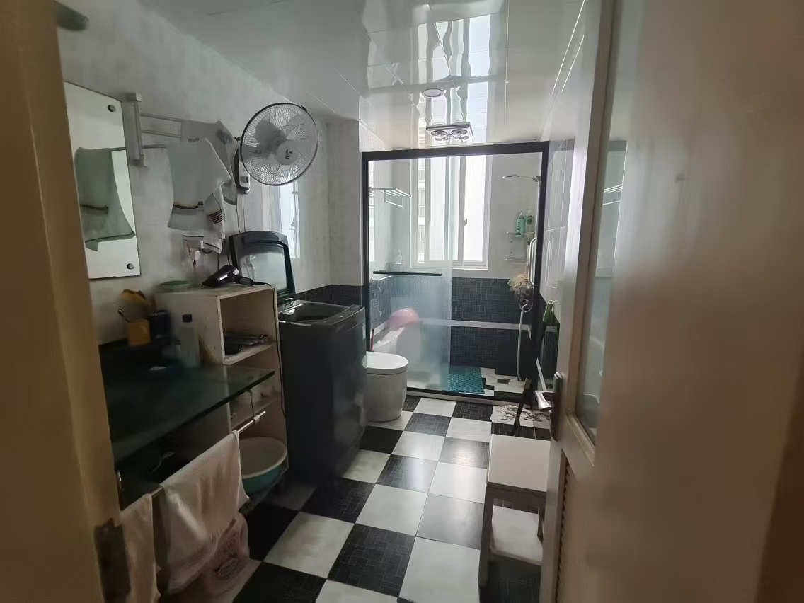 虹景园 3室2厅1卫 126m&sup2;