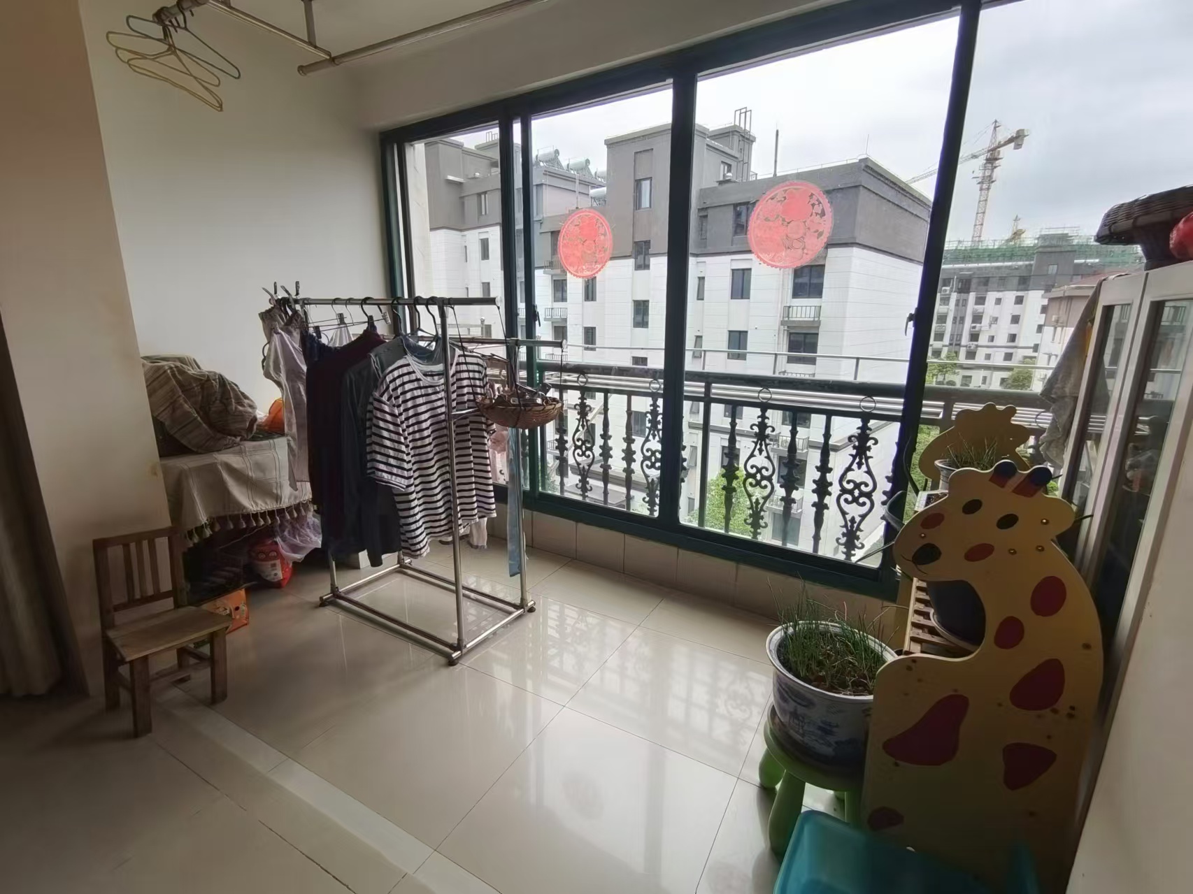 虹景园 3室2厅1卫 126m&sup2;