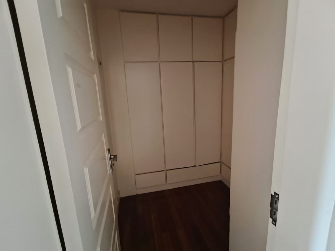 虹景园 3室2厅1卫 126m&sup2;