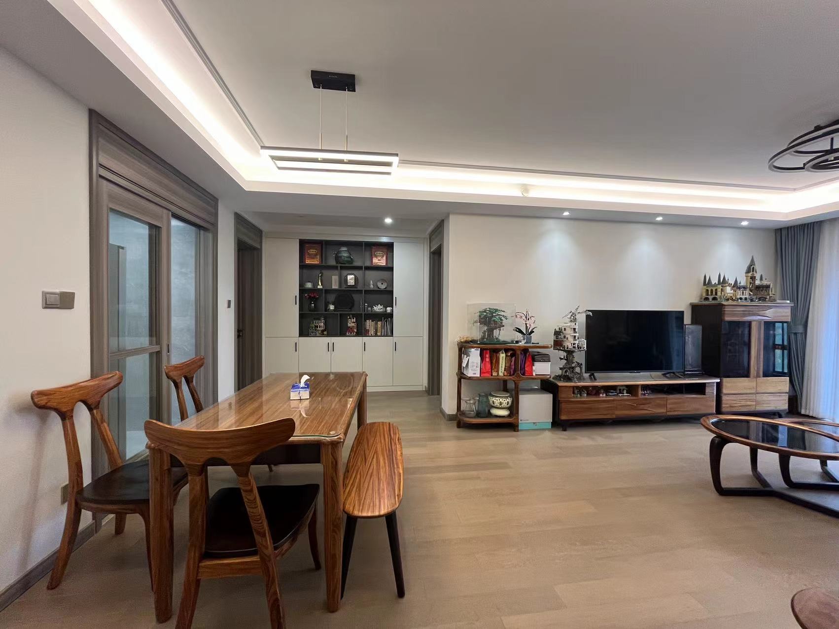 中创大都会 3室2厅2卫 123m²