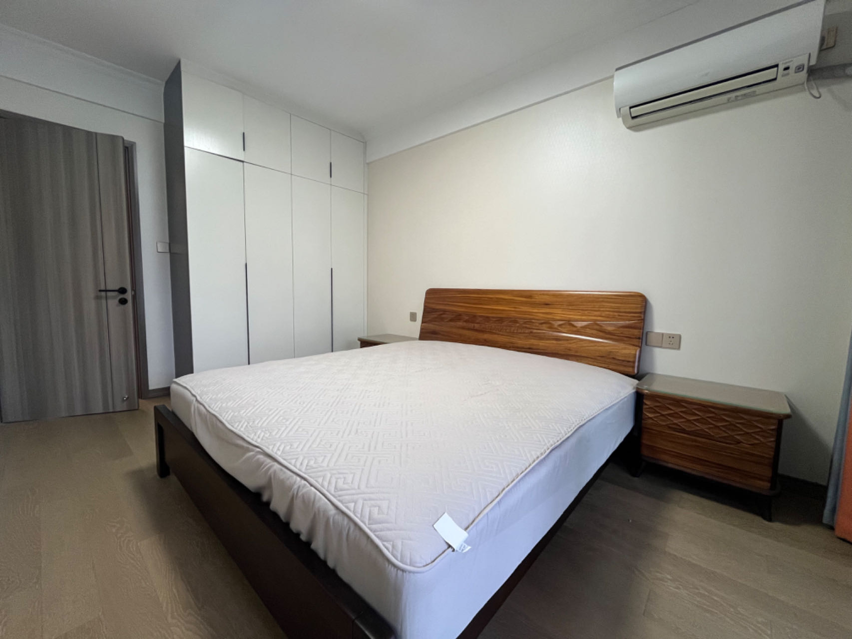 中创大都会 3室2厅2卫 123m&sup2;