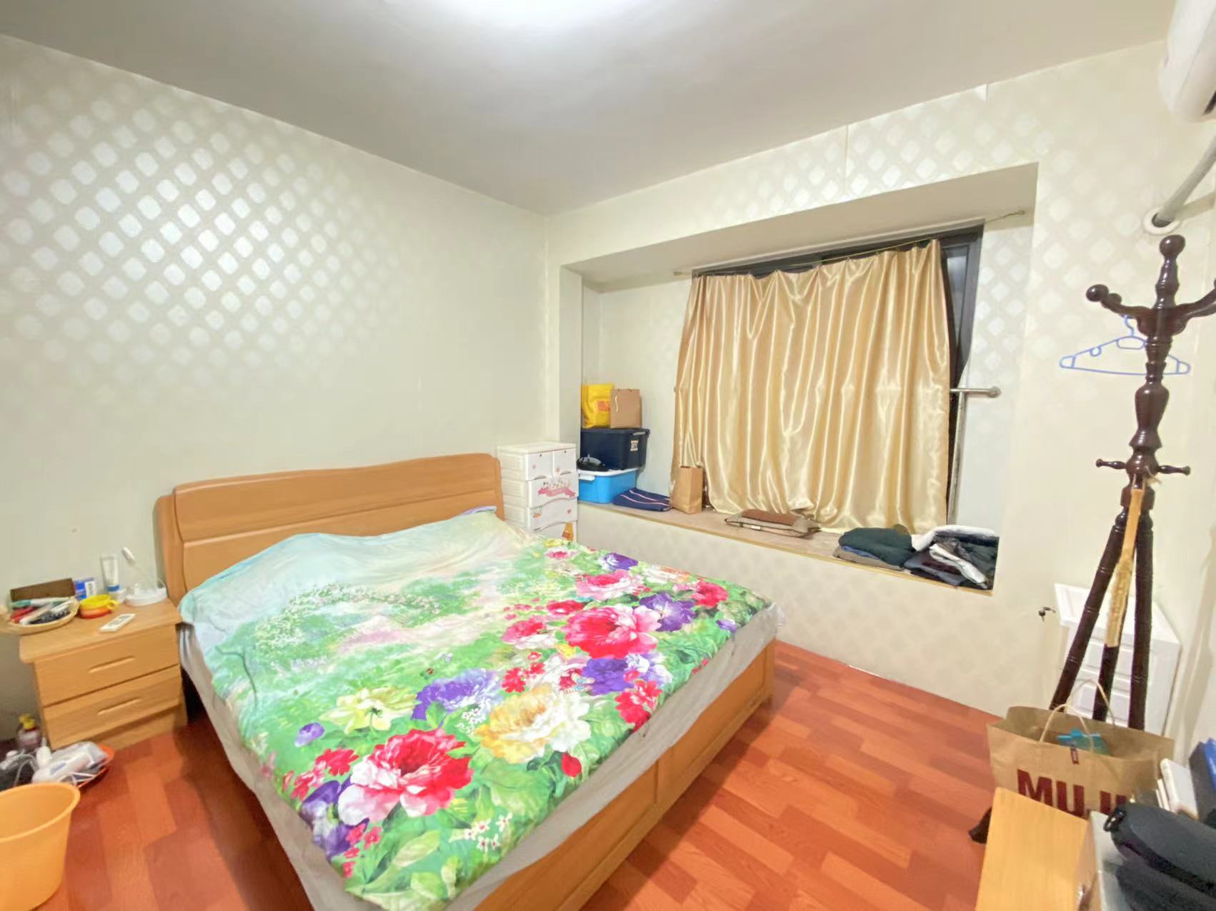 万濠星城 3室2厅2卫 120m&sup2;