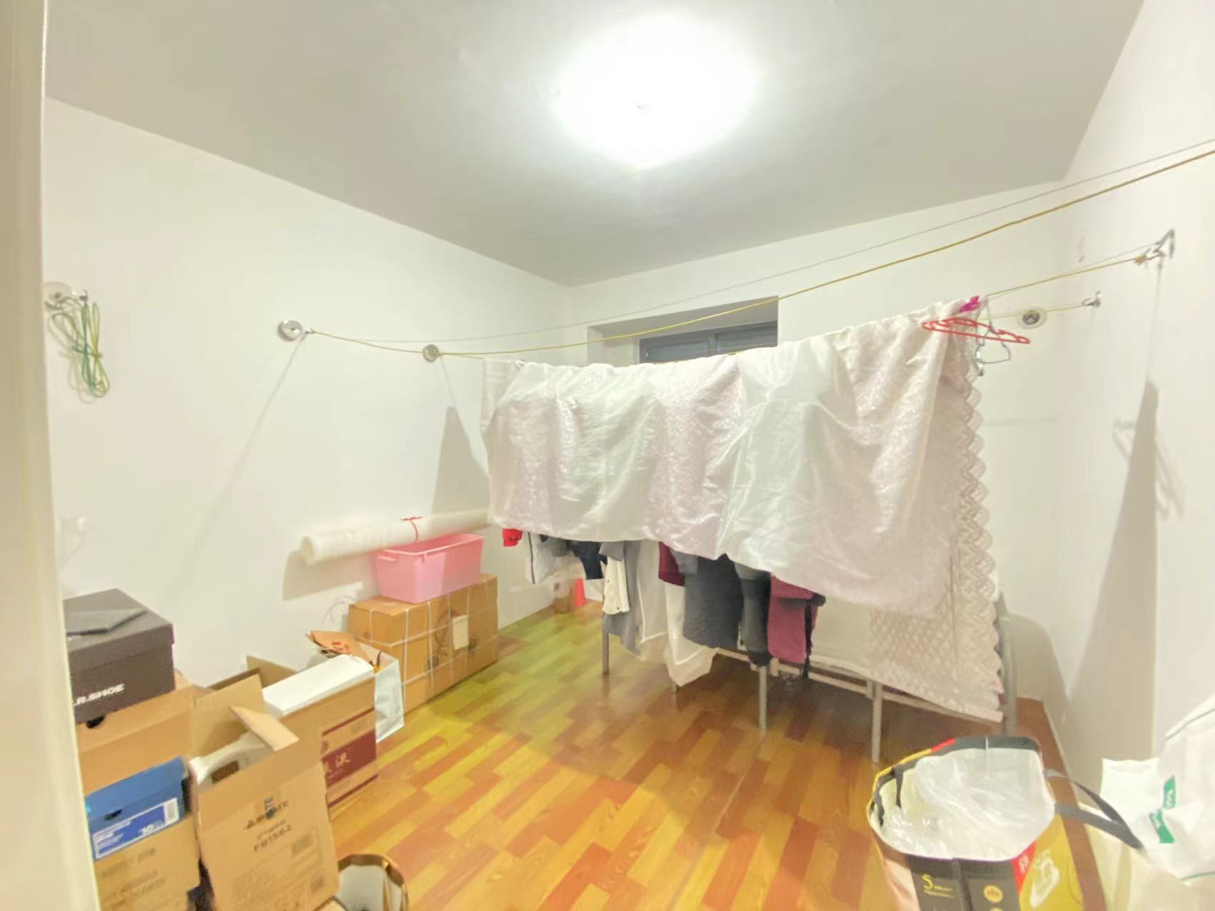 万濠星城 3室2厅2卫 120m&sup2;