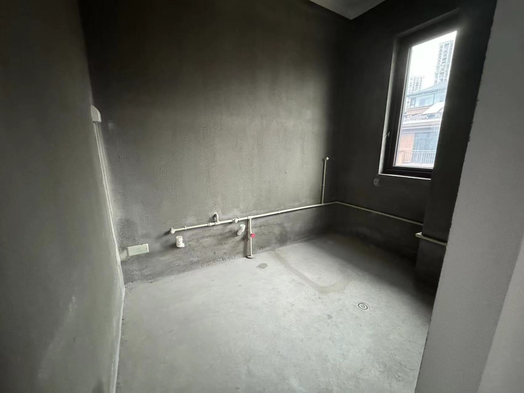 星湖郡 5室2厅3卫 370.72m&sup2;