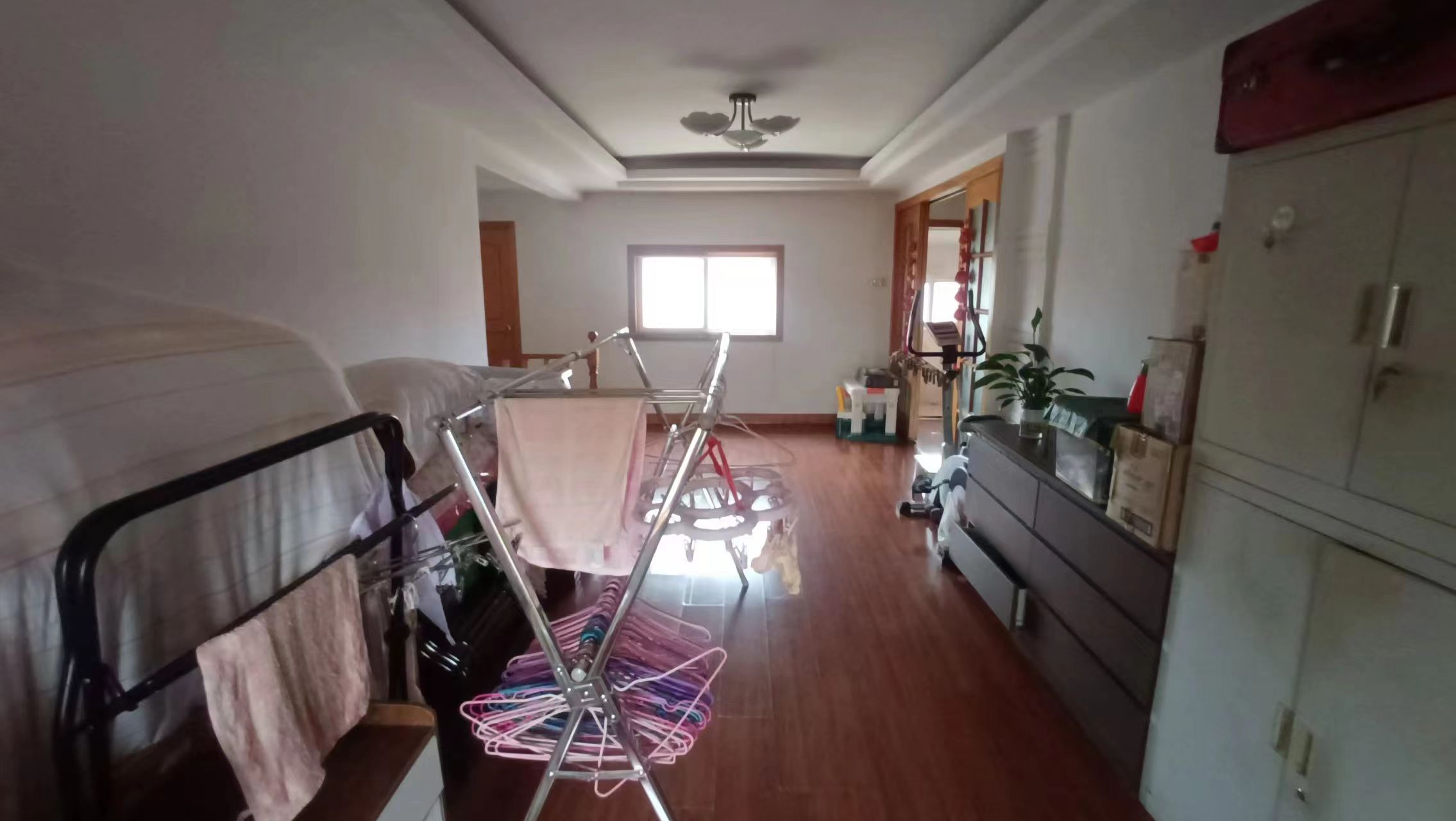 世纪园 4室3厅2卫 143.73m&sup2;