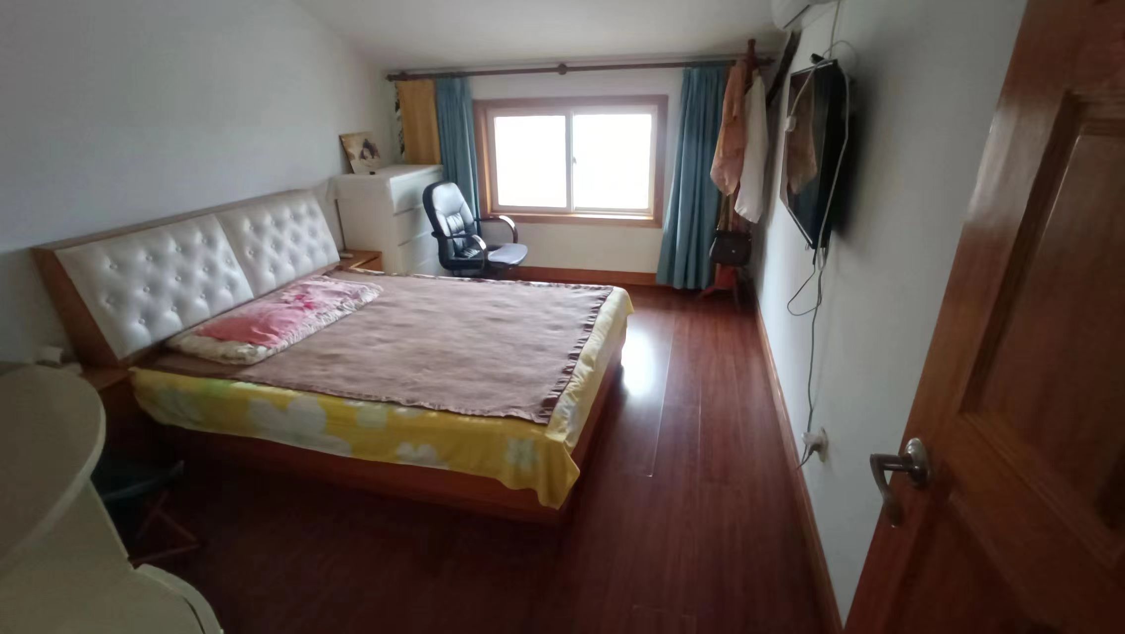 世纪园 4室3厅2卫 143.73m&sup2;