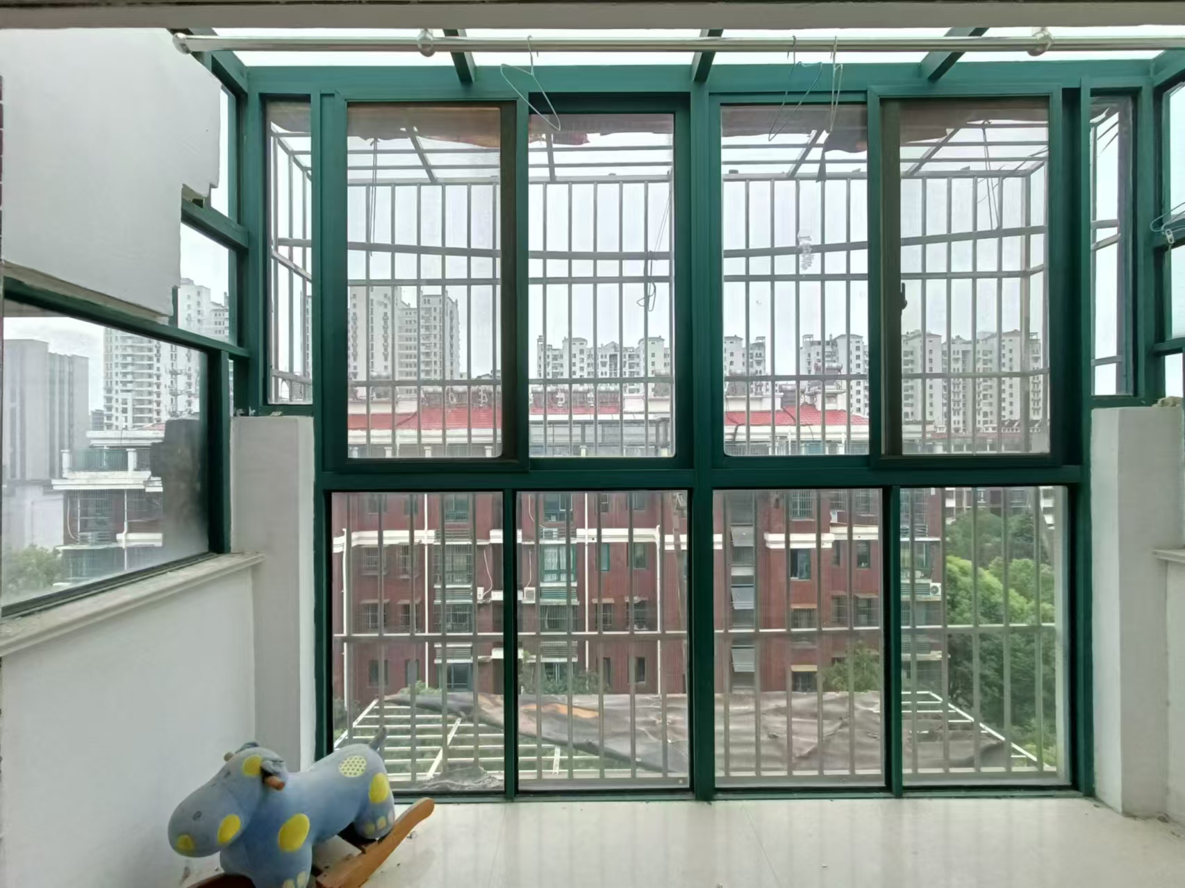 长航地中海花园 3室2厅2卫 122.00m&sup2;