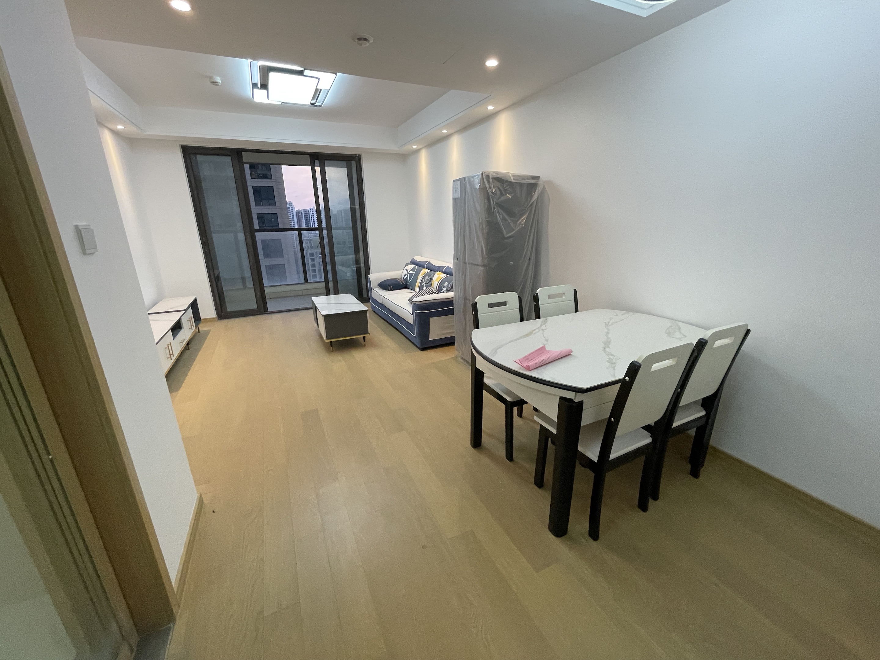 时光漫城 3室2厅1卫 93.00m²