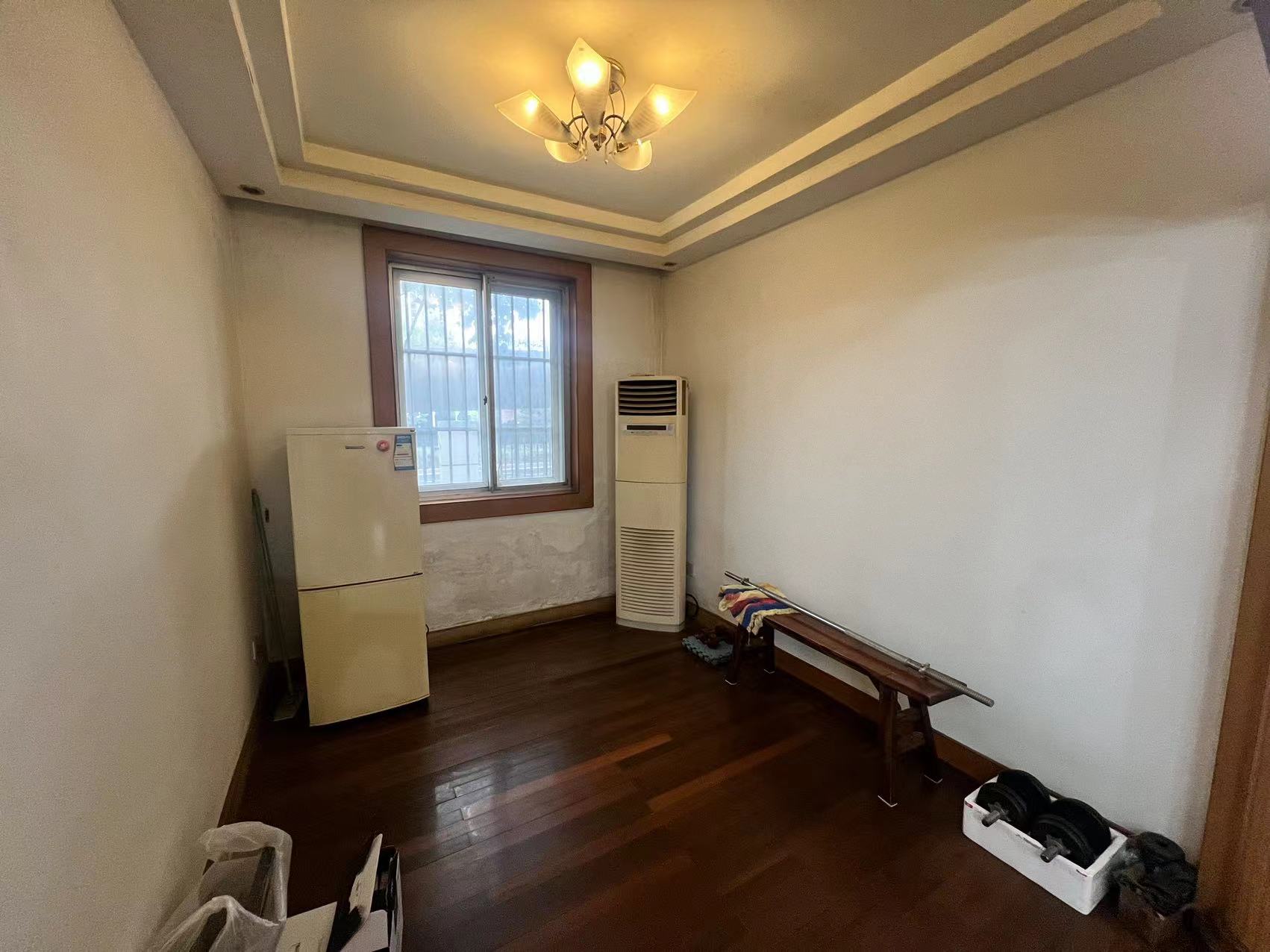 北濠桥东村 3室1厅1卫 110m²