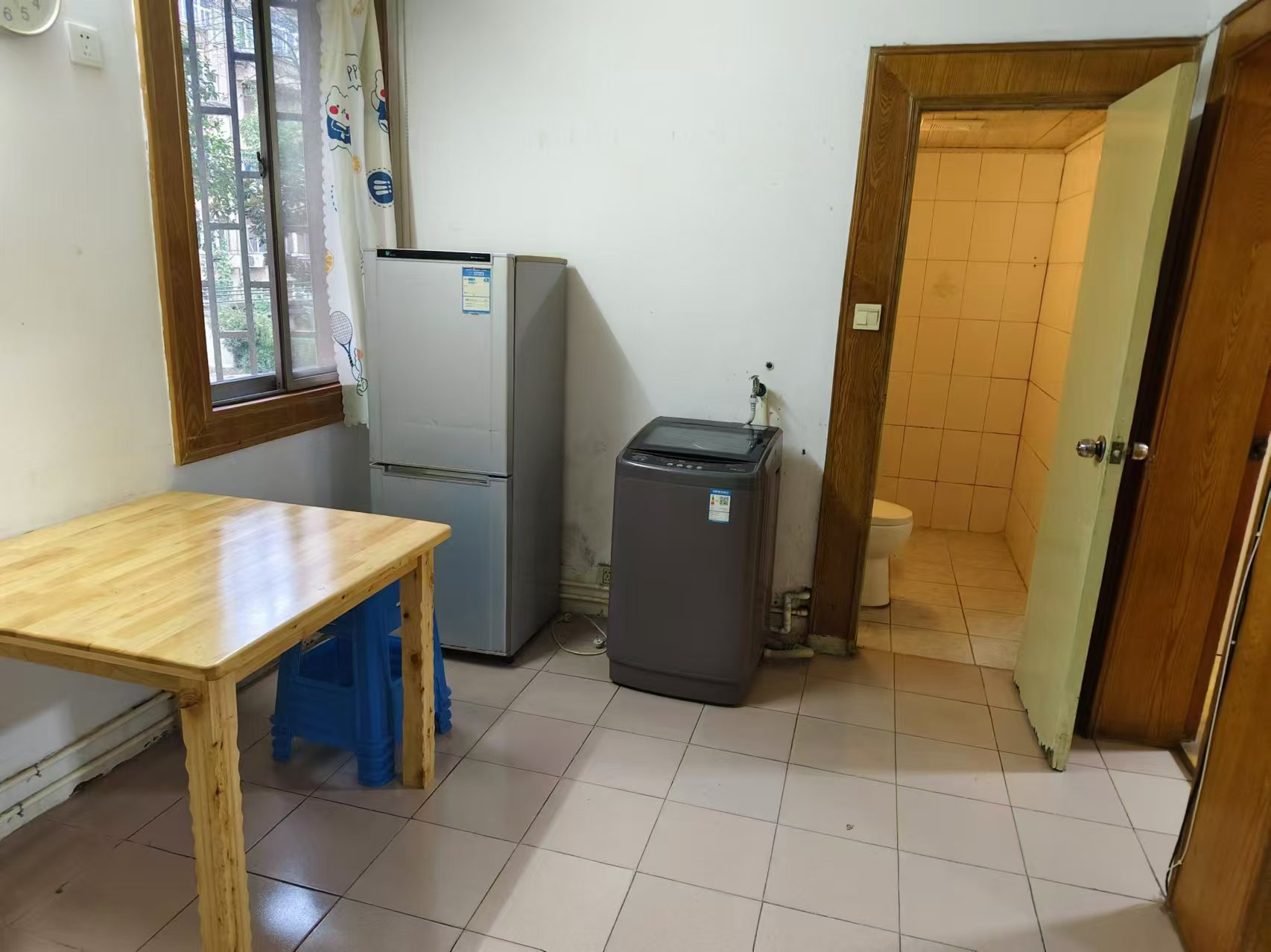 虹桥新村(朝霞路) 2室1厅1卫 63m²