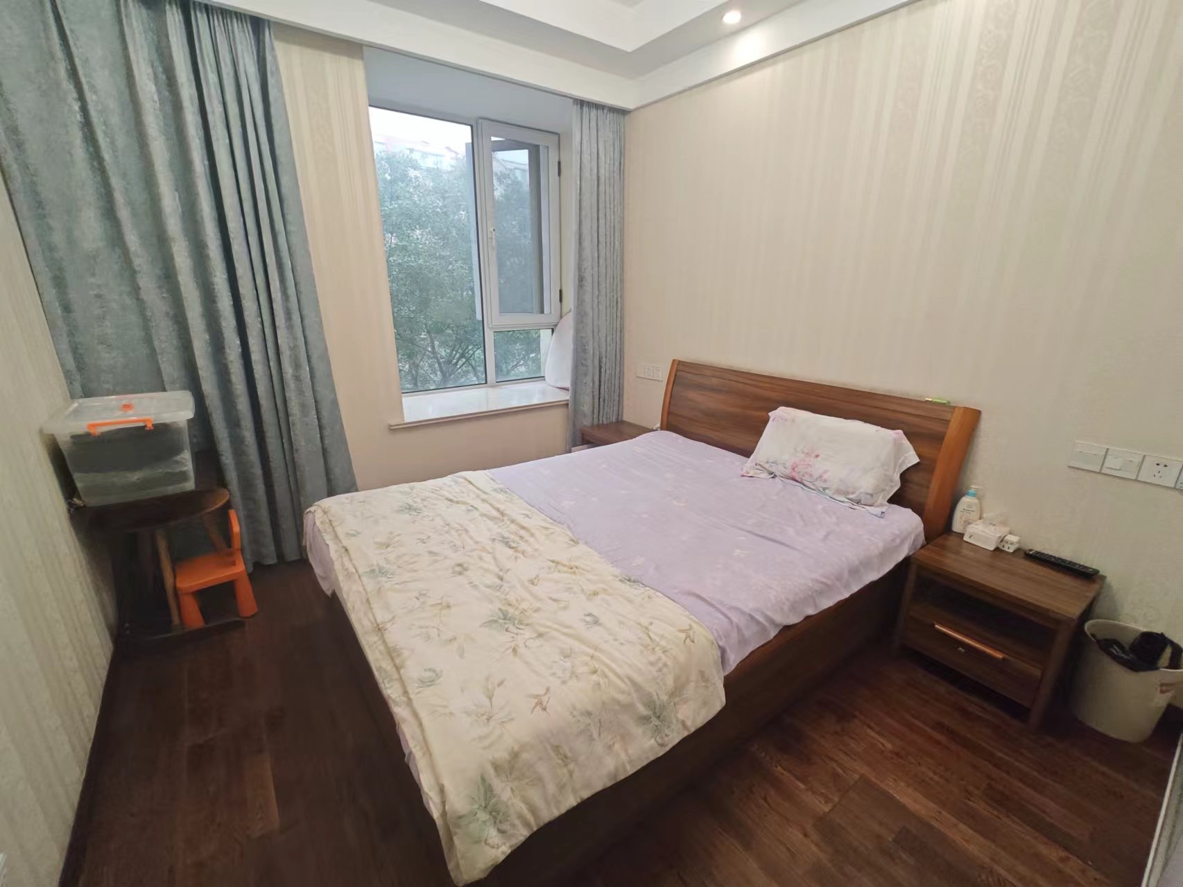 军山花园 3室2厅2卫 141.66m&sup2;