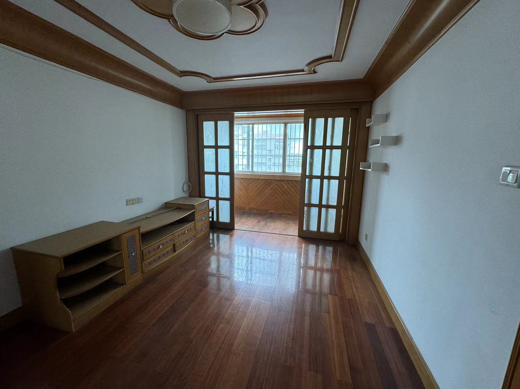 北濠桥东村 3室2厅1卫 128m&sup2;