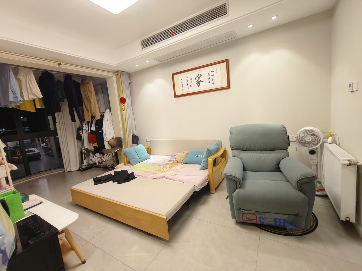 天龙逸园 2室2厅1卫 90m&sup2;