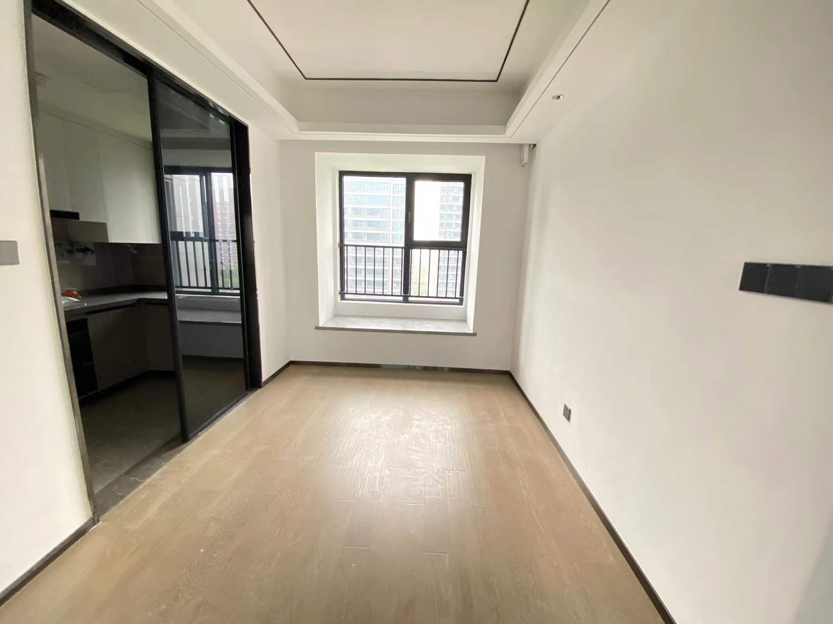 滨江道静园 4室1厅2卫 143.77m&sup2;