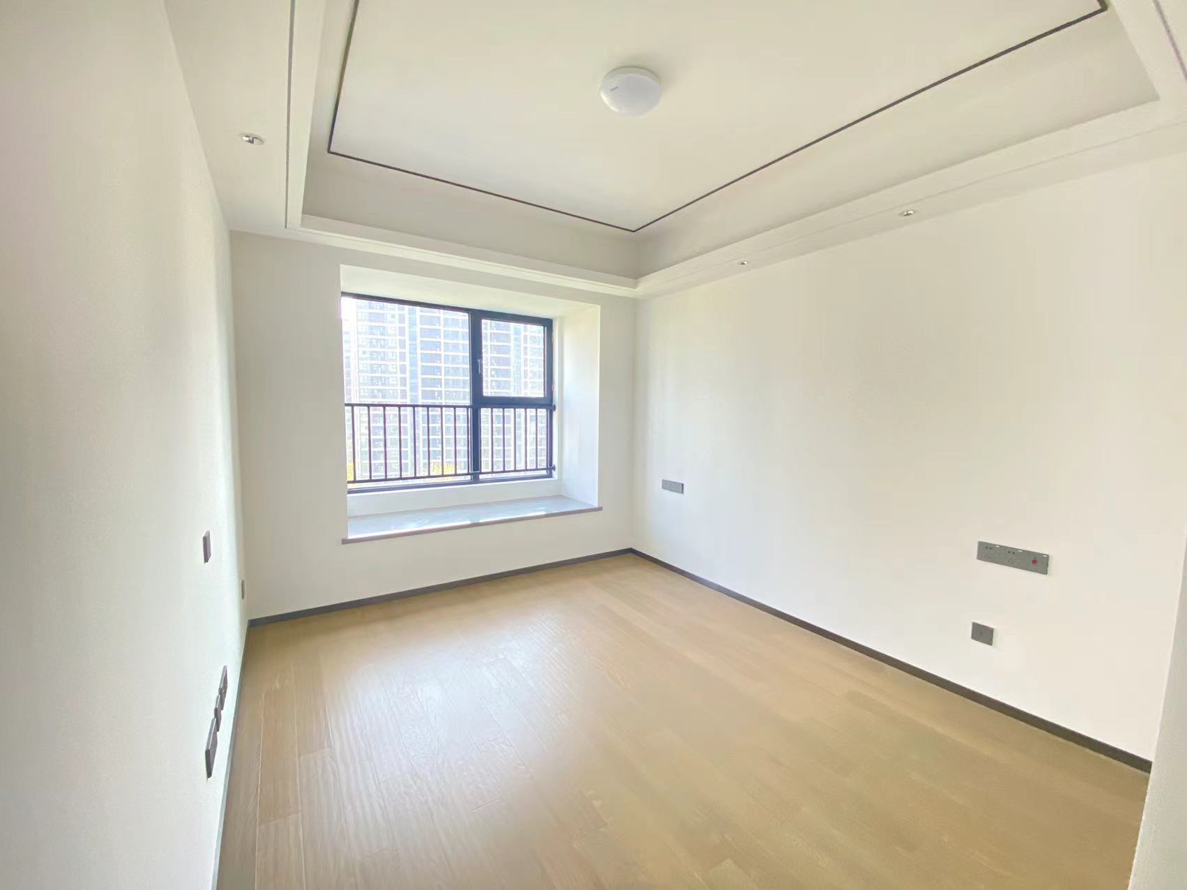 滨江道江园 3室2厅1卫 101m²