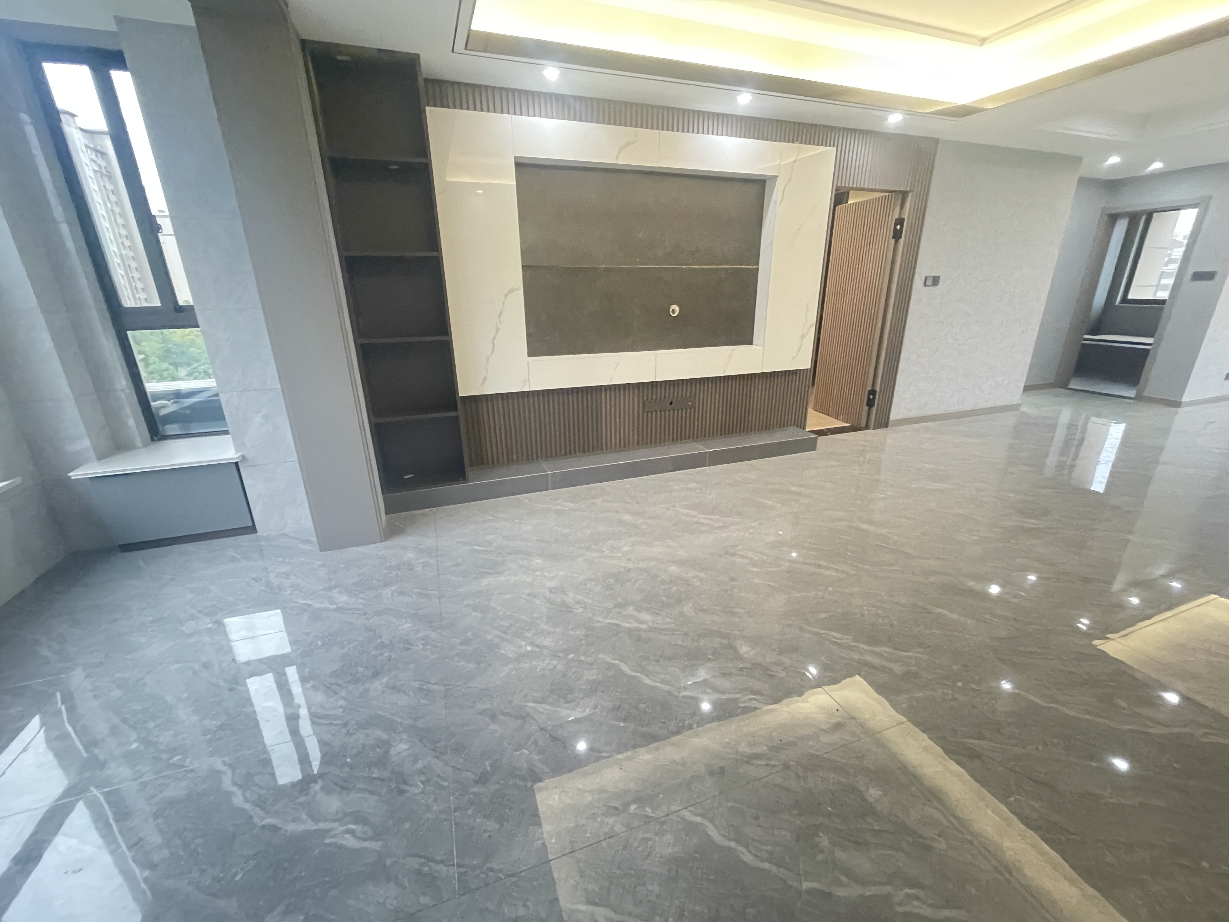 同和嘉苑东区 3室2厅1卫 130.97m²