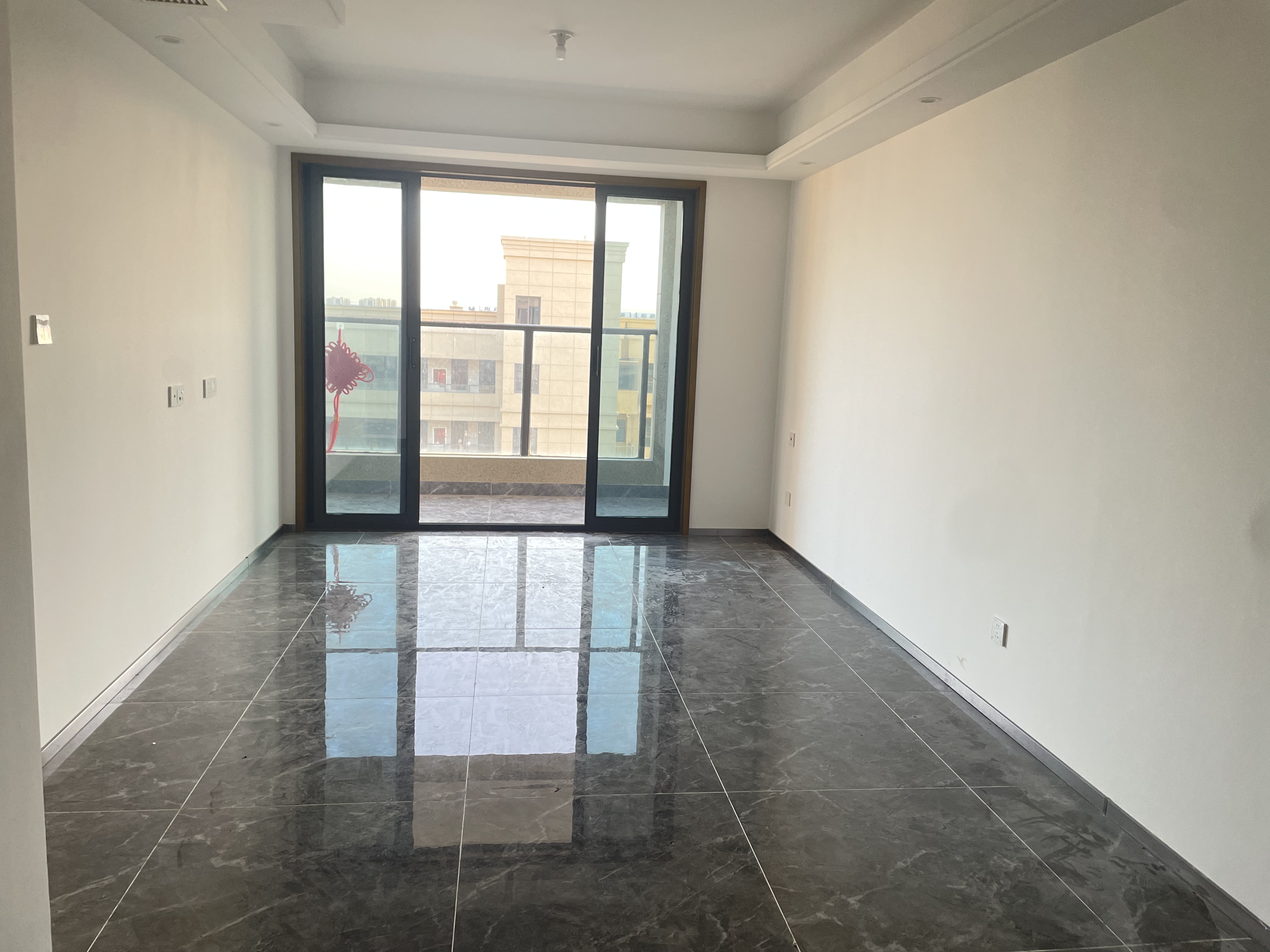 远创宸樾 3室2厅1卫 102m²