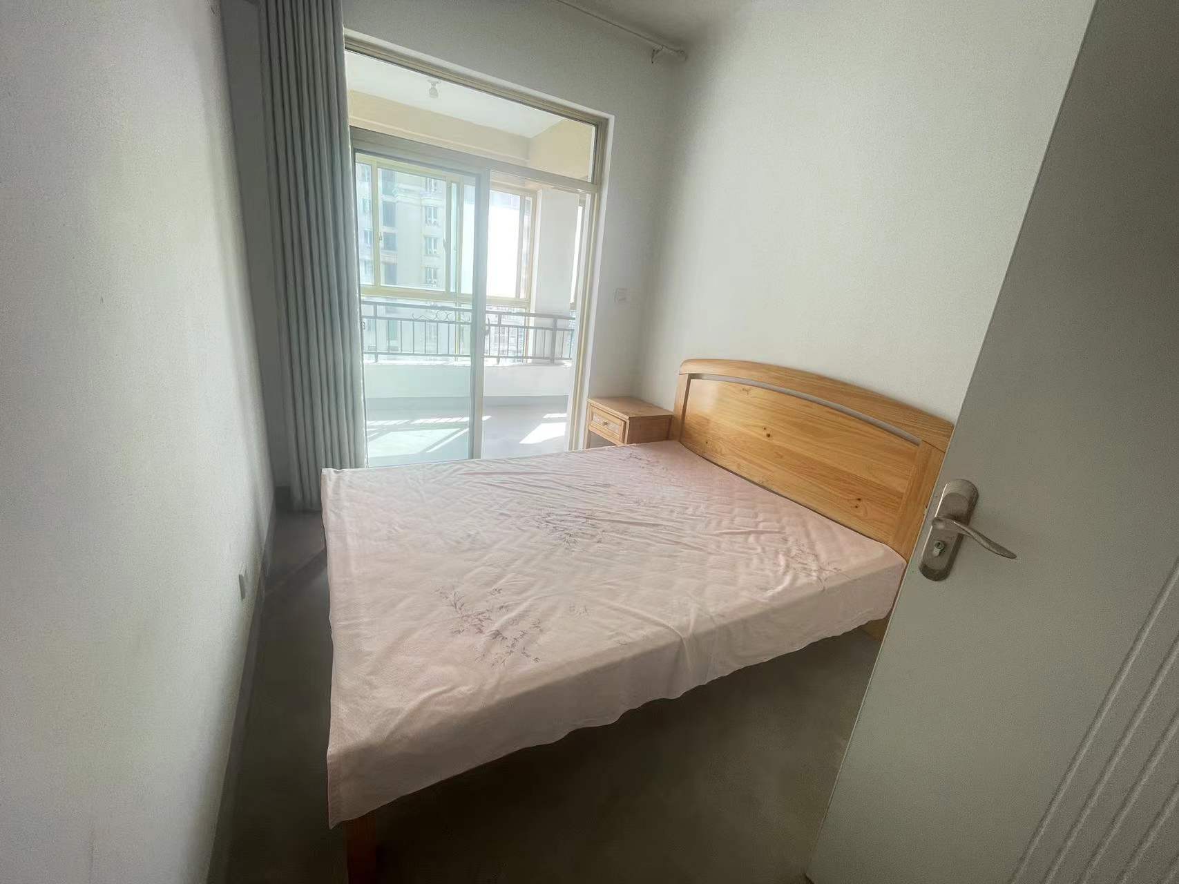恒盛豪庭 3室2厅2卫 136m&sup2;