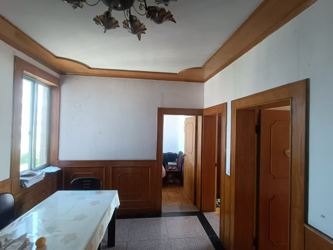 文峰花苑 3室1厅1卫 74.6m&sup2;