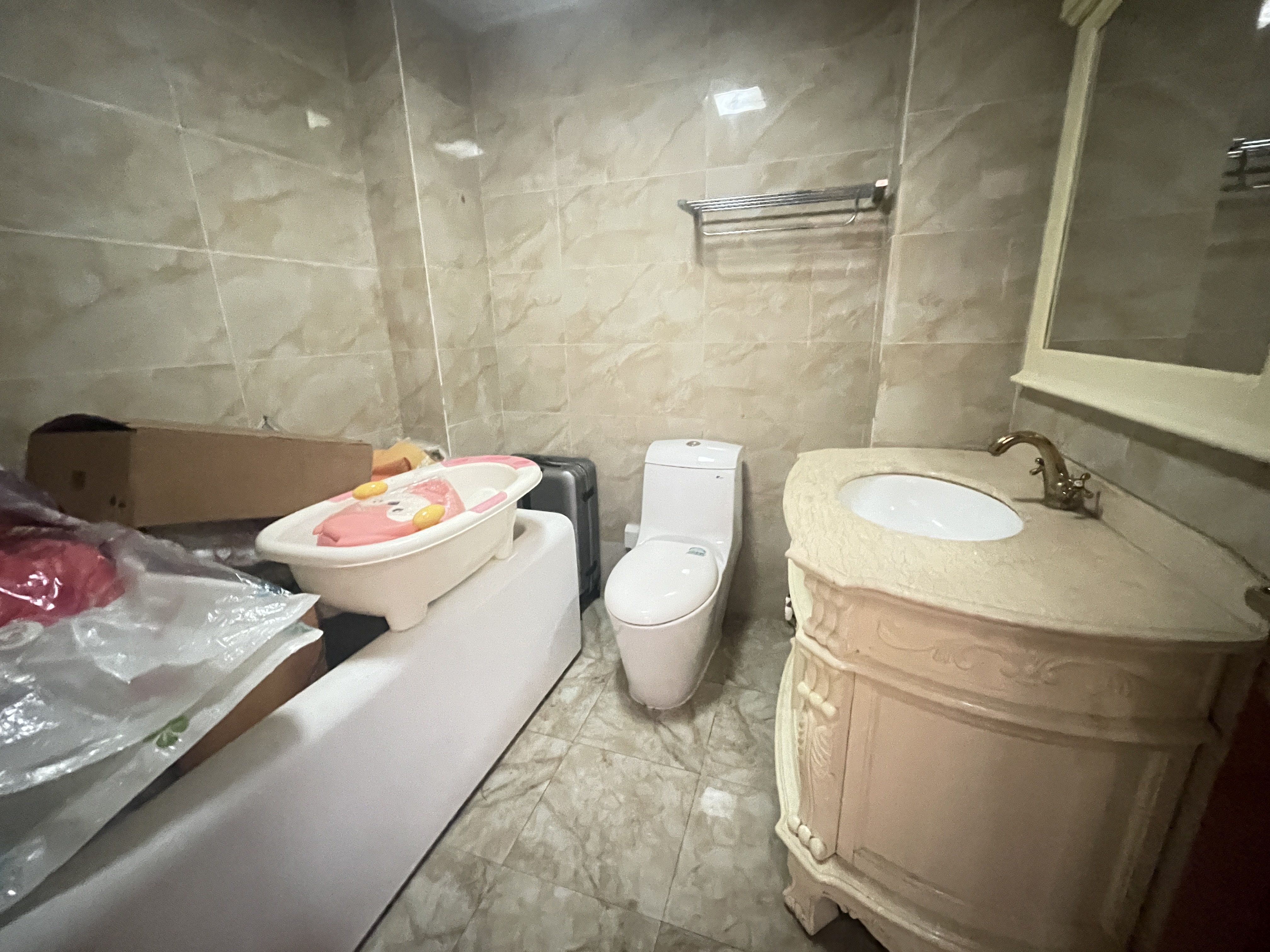 恒盛豪庭 3室2厅1卫 131m&sup2;