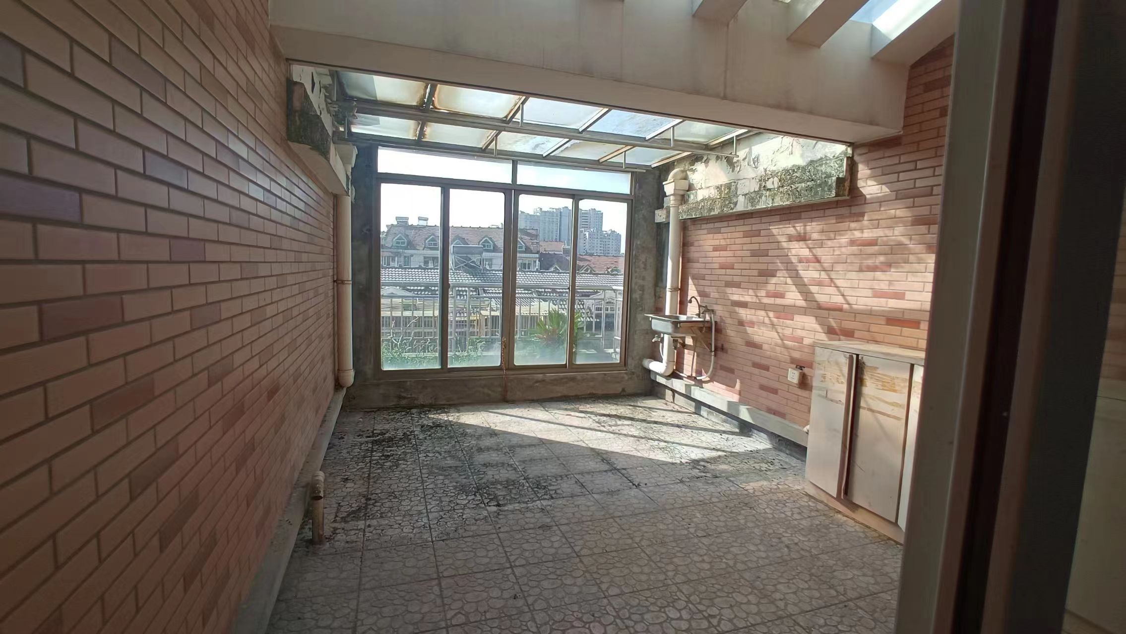 黎明花园 3室2厅1卫 130.59m&sup2;