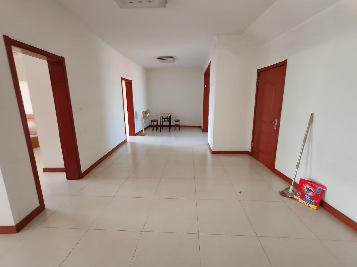 秦灶新村 2室2厅1卫 130m&sup2;