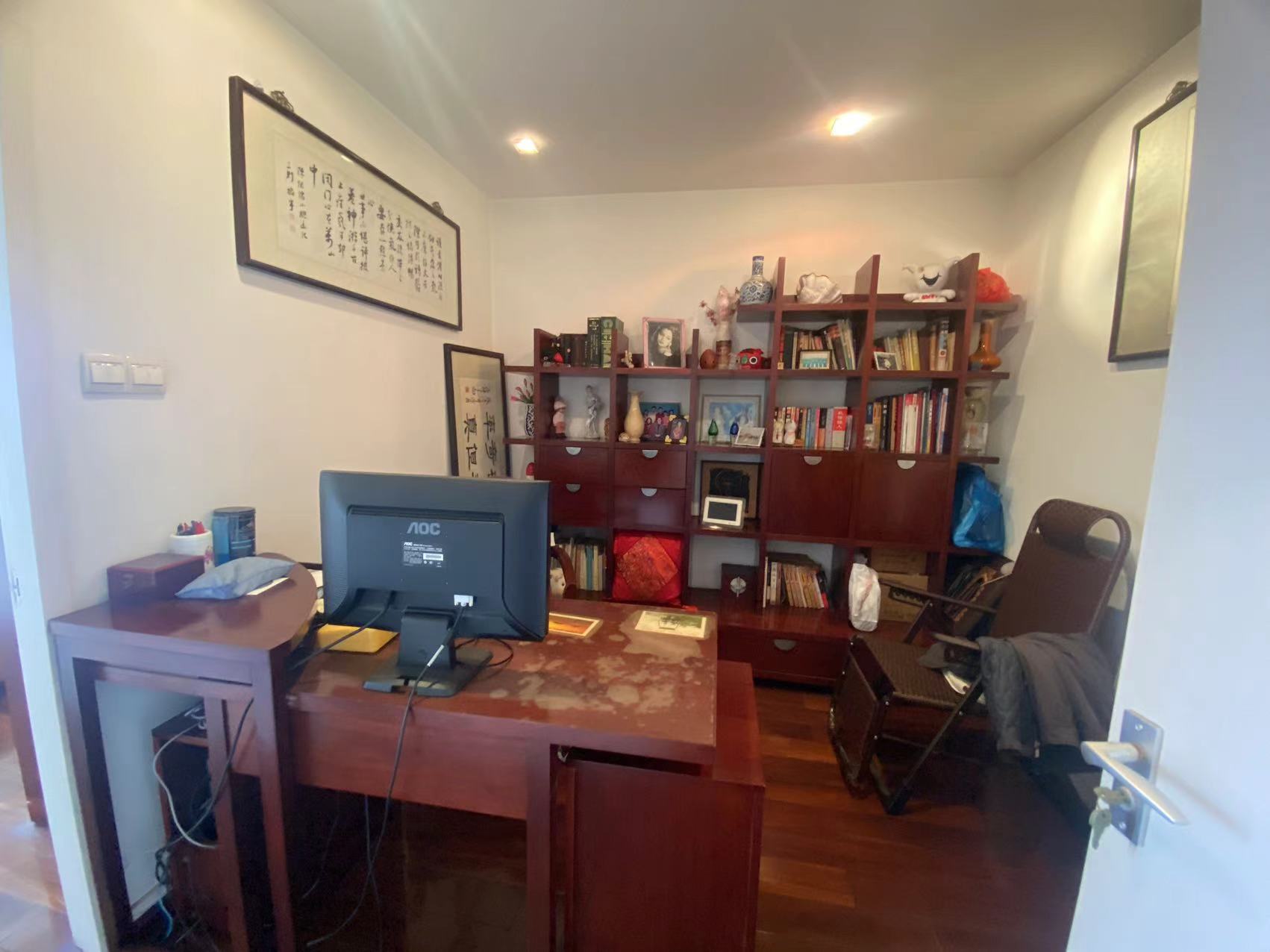 友谊公寓 3室2厅2卫 162m&sup2;
