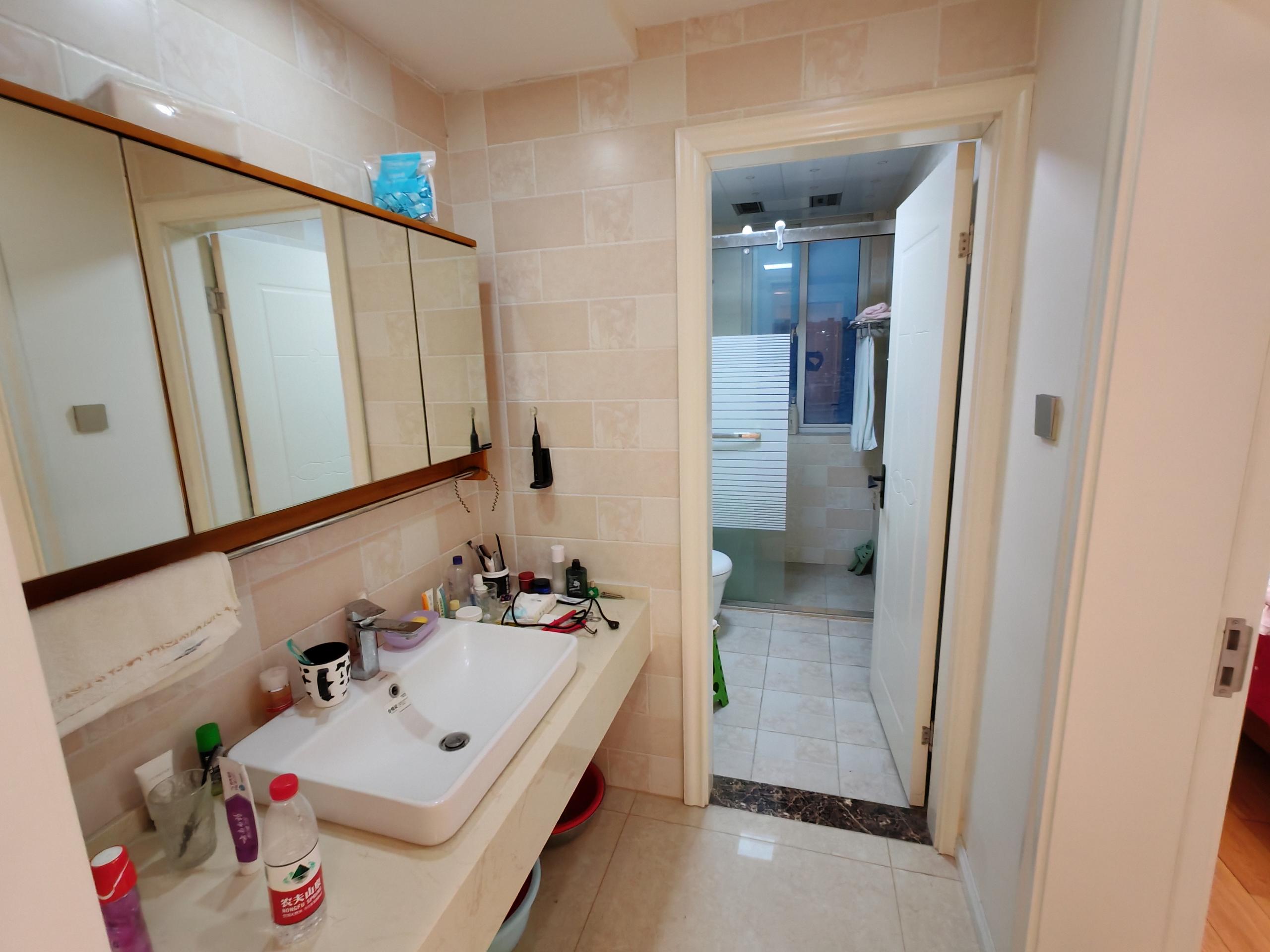 桂花小镇 3室2厅1卫 121.83m&sup2;