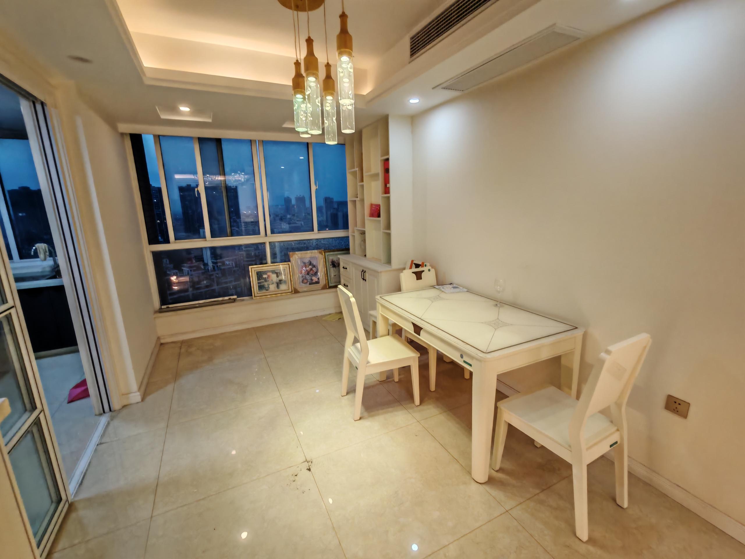 桂花小镇 3室2厅1卫 121.83m&sup2;