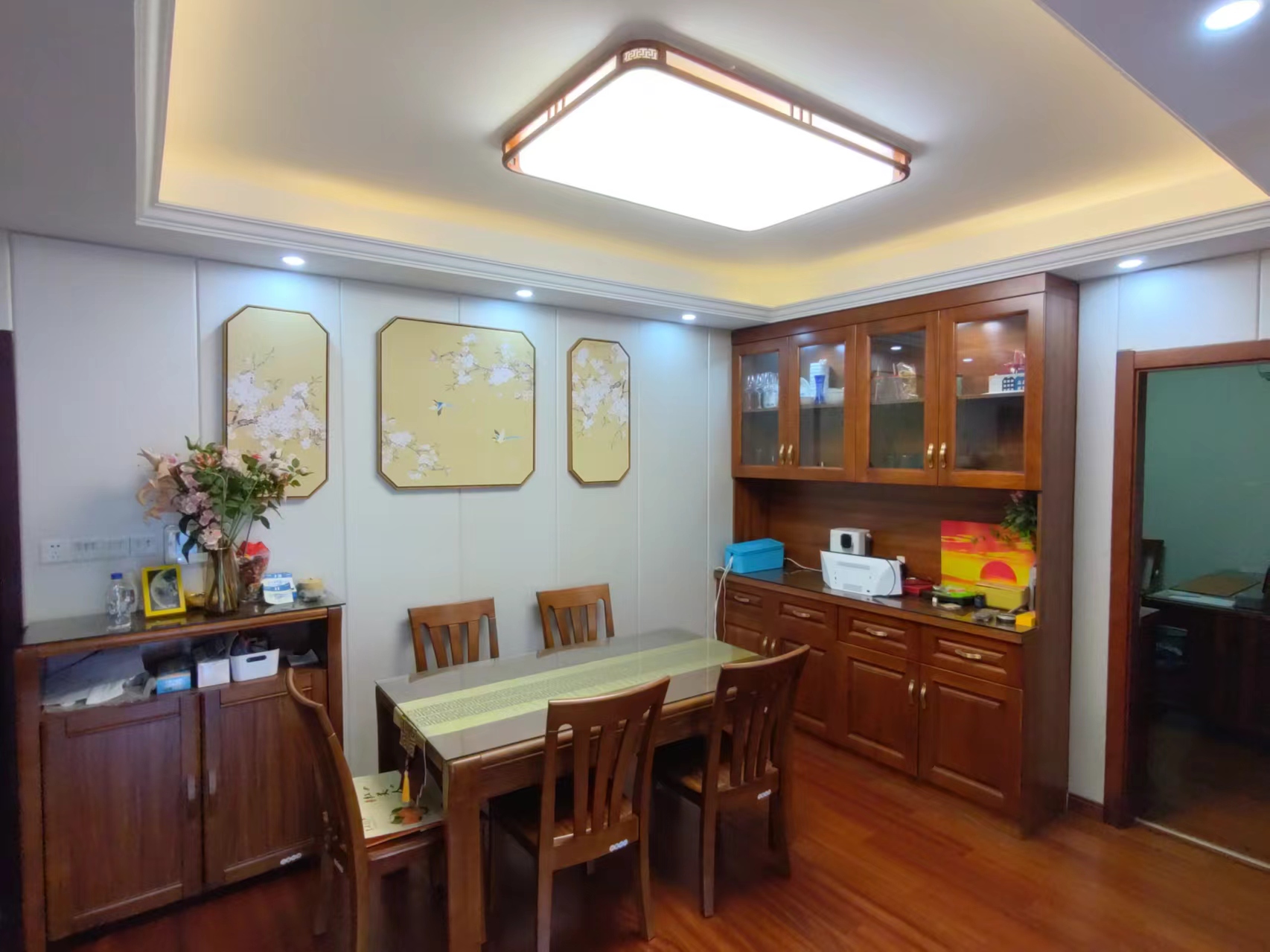华强城 3室2厅1卫 120m&sup2;
