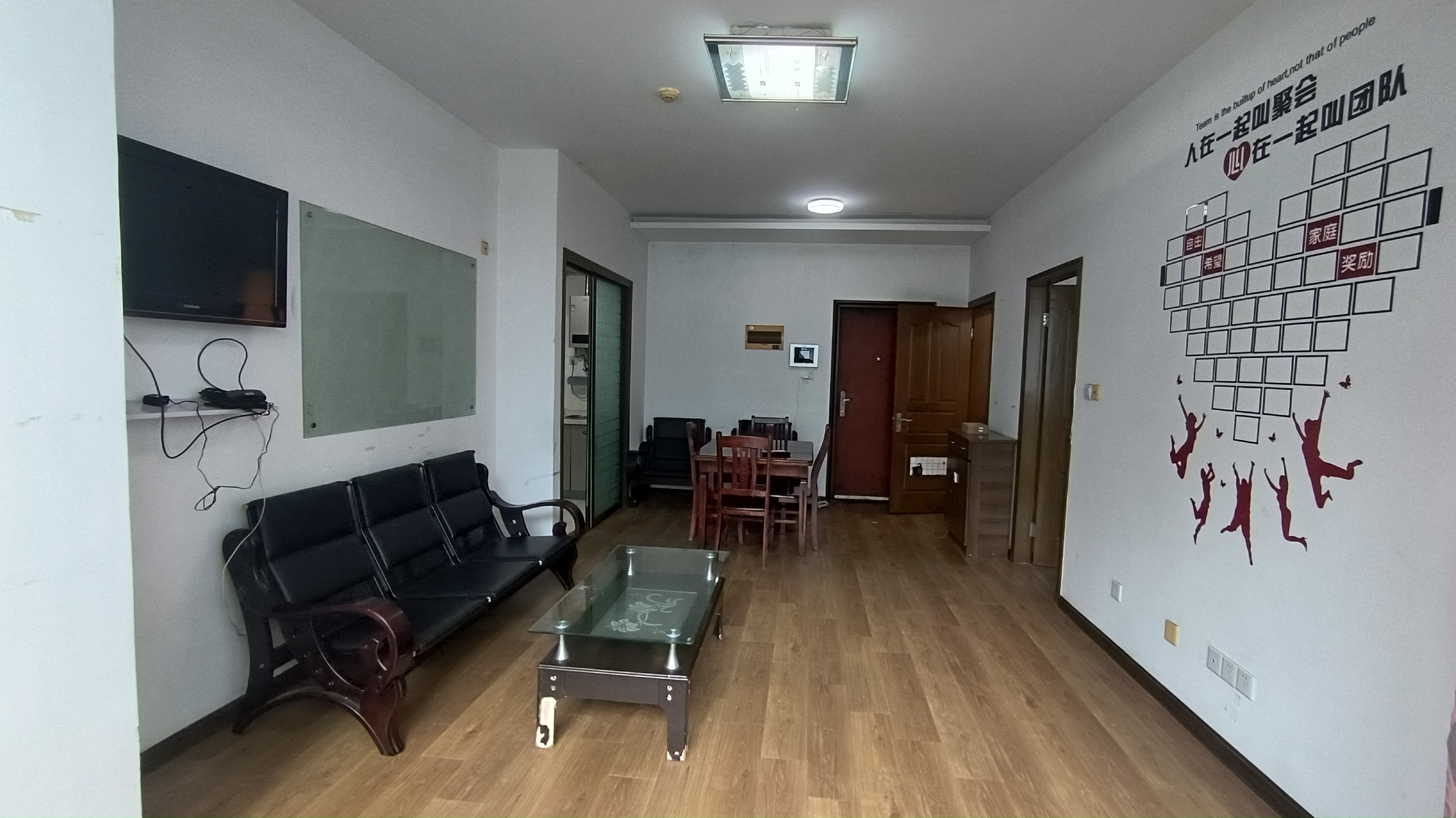 中南世纪城南区 1室1厅1卫 84m²
