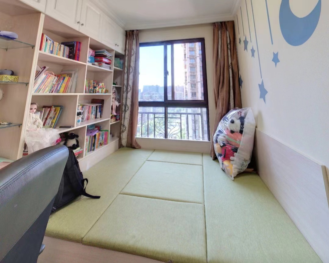 御景澜庭 3室2厅1卫 106m&sup2;
