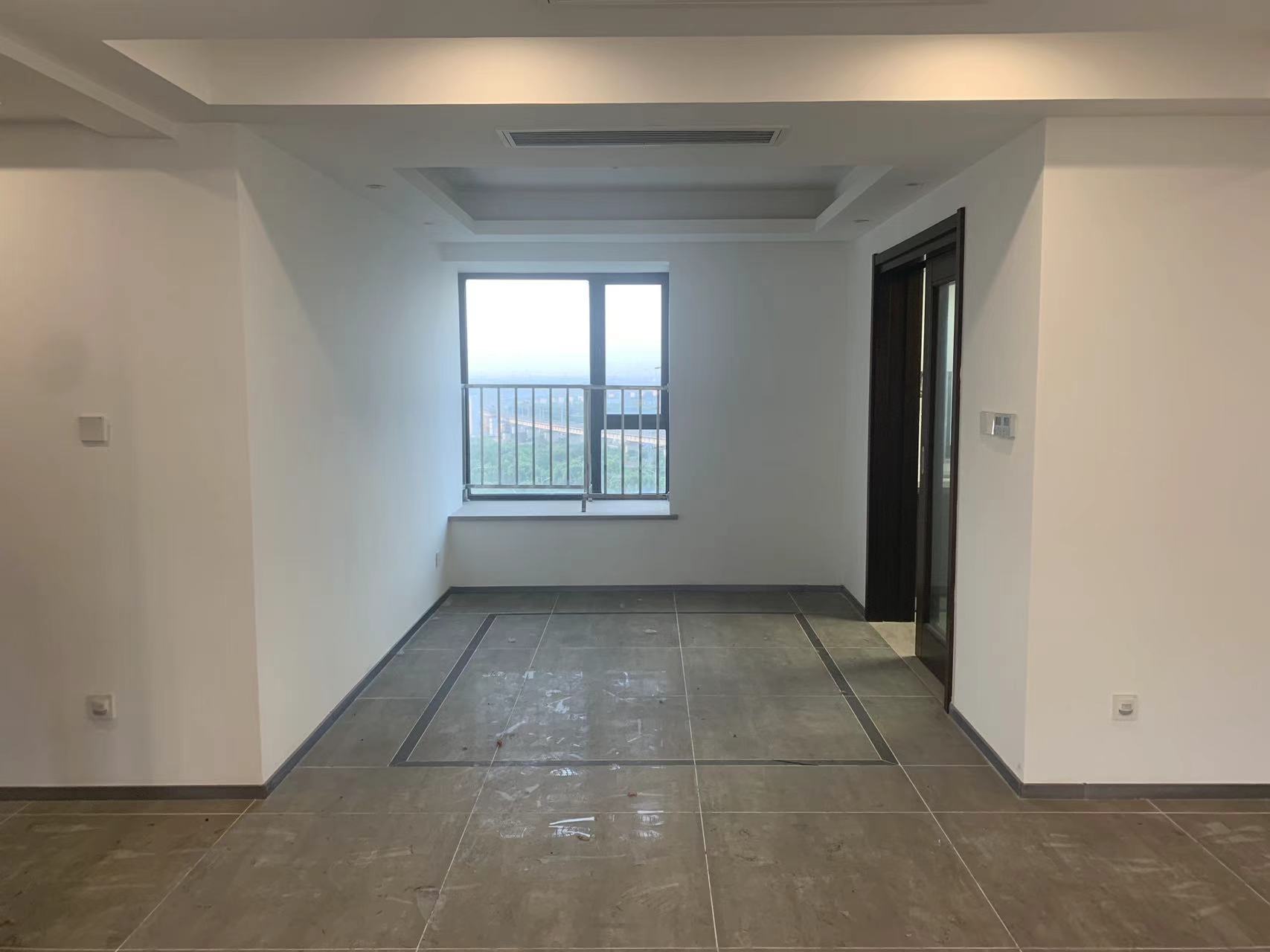 远创樾府 4室2厅2卫 130.82m&sup2;
