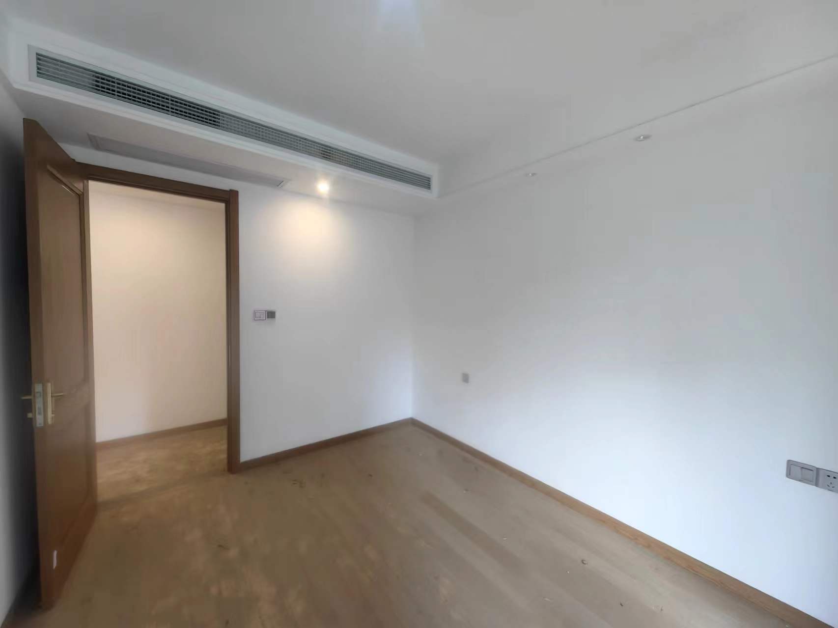 佳期漫 4室2厅2卫 123m&sup2;