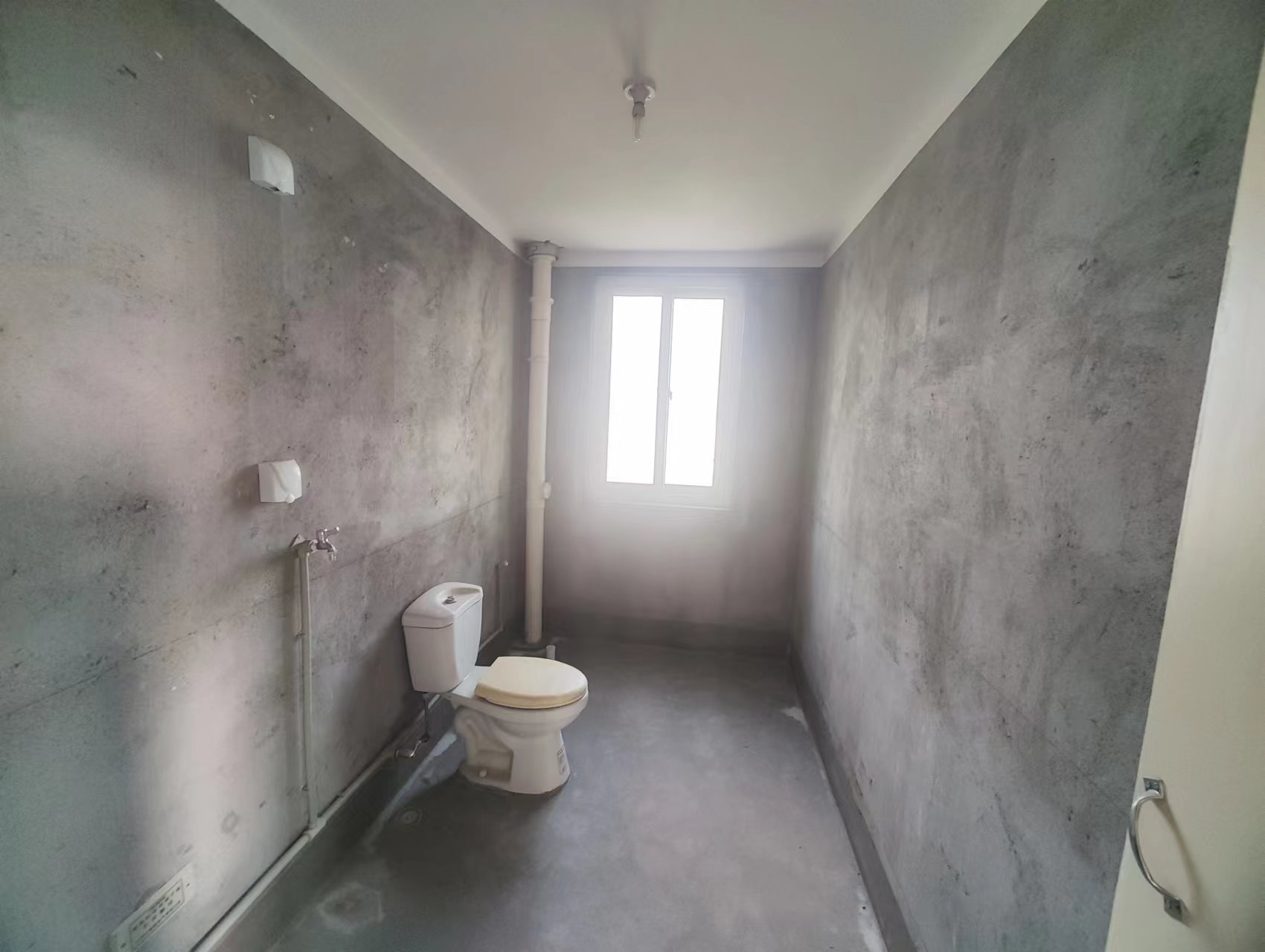 兴和家园 2室2厅1卫 93m&sup2;