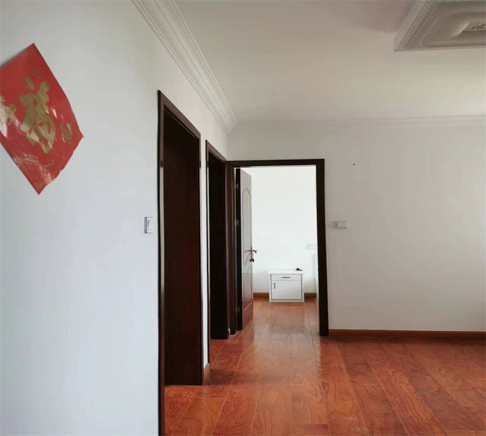 中南苑 3室1厅1卫 82.69m²