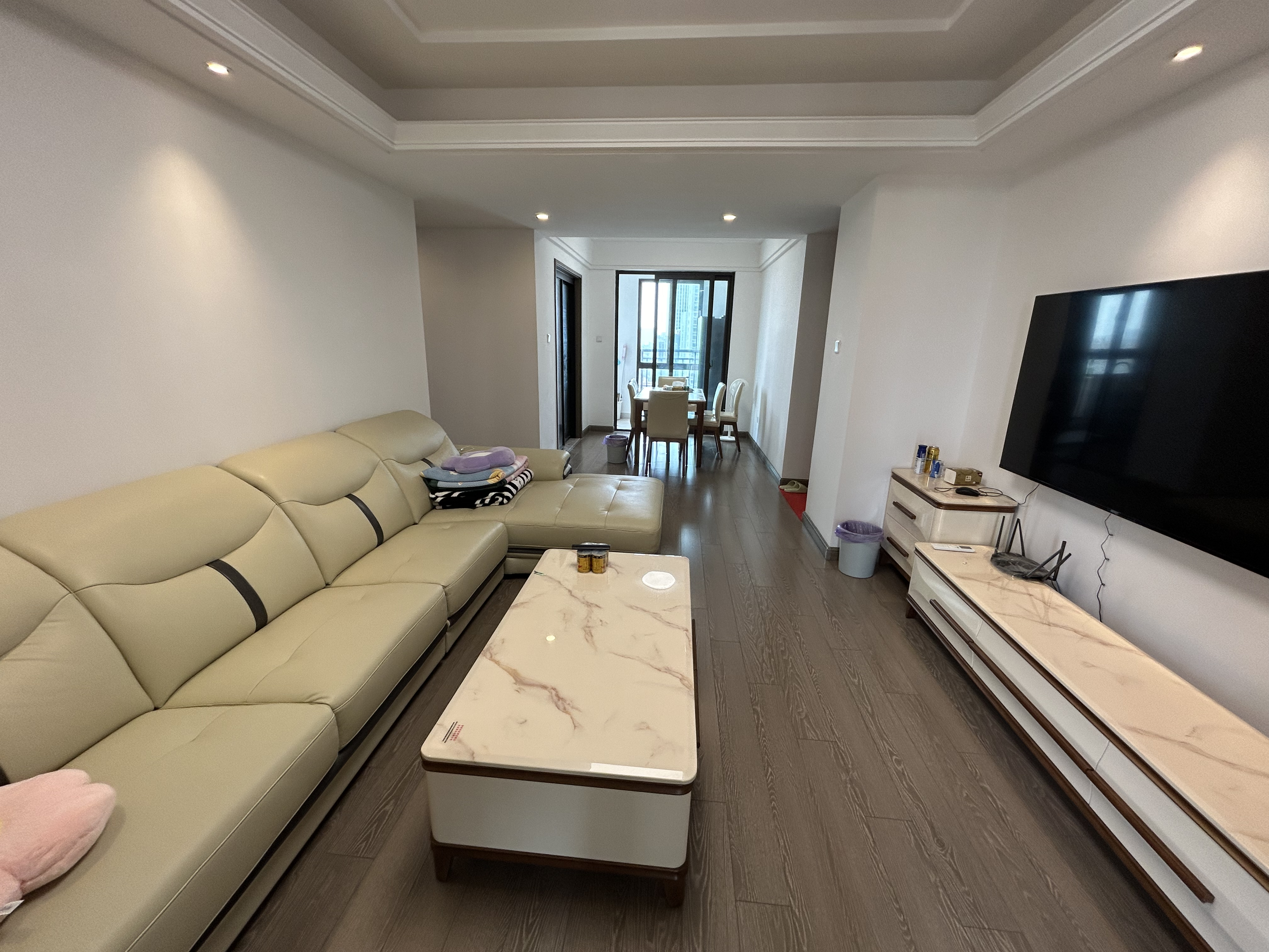 华强国际公馆 3室2厅2卫 149m&sup2;
