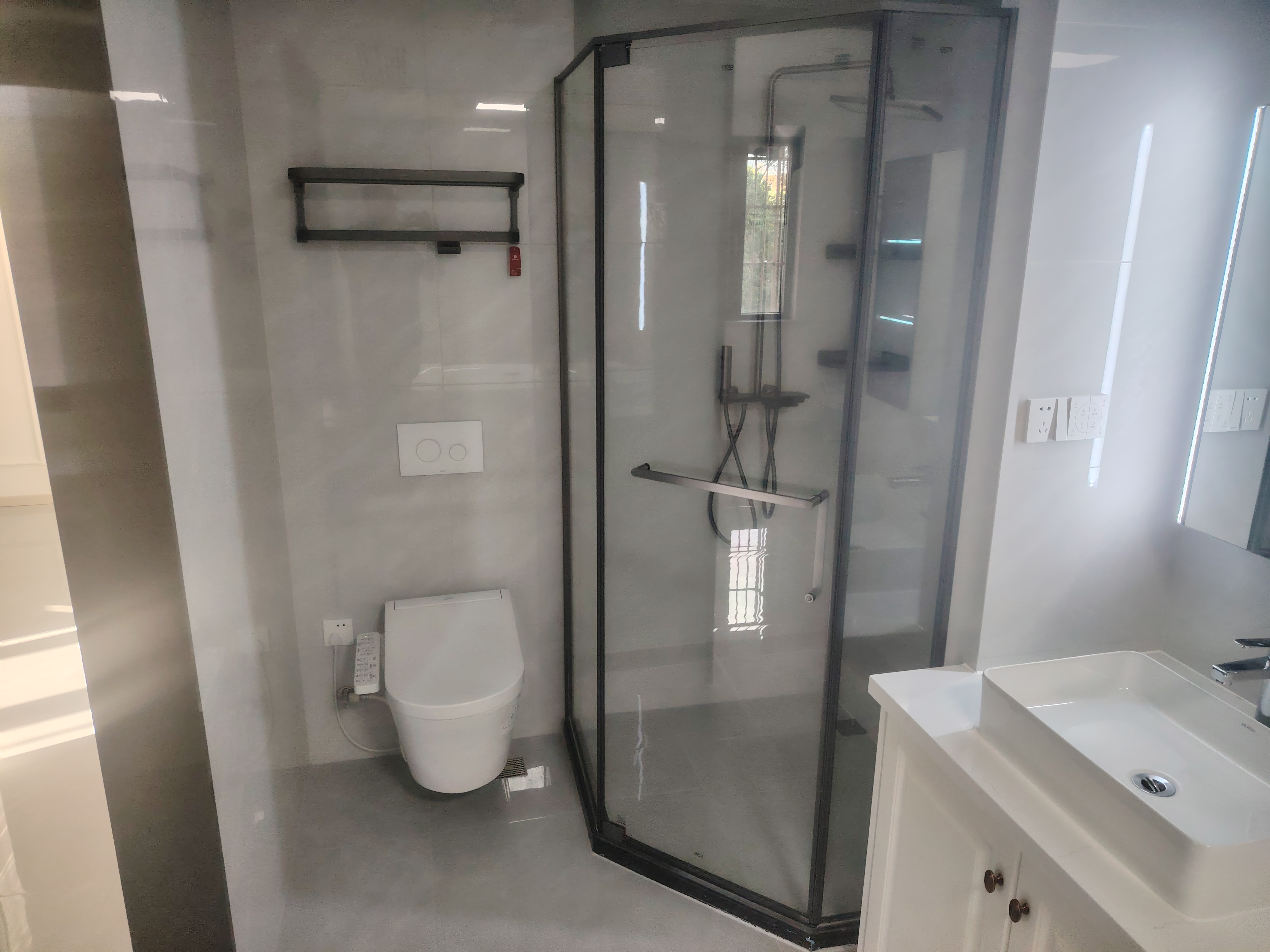 华能大厦 2室1厅1卫 71.35m&sup2;