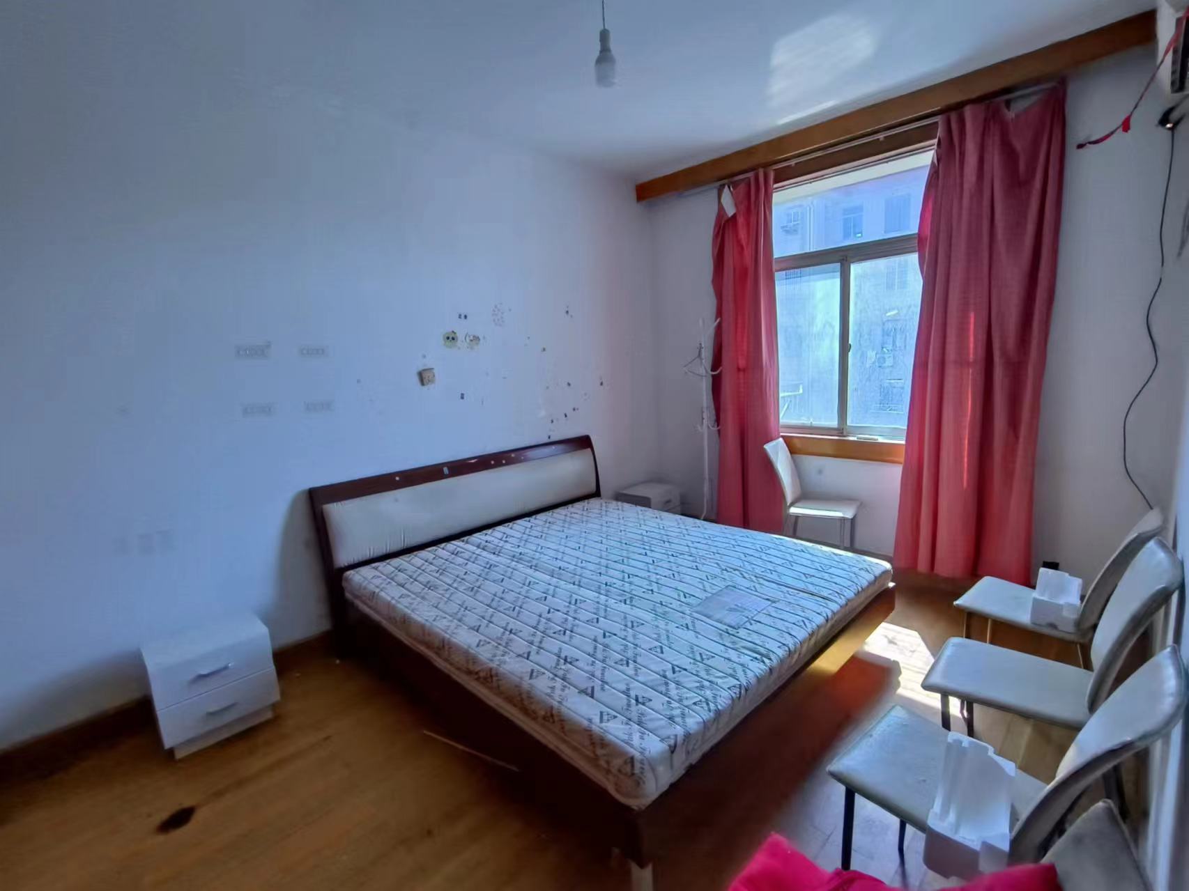 光明新村 2室1厅1卫 69m²